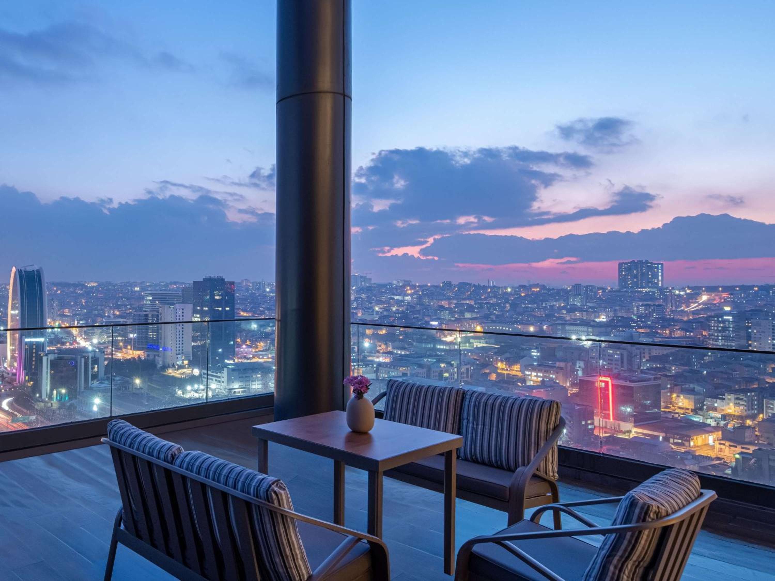 Mövenpick Living Istanbul West — 21