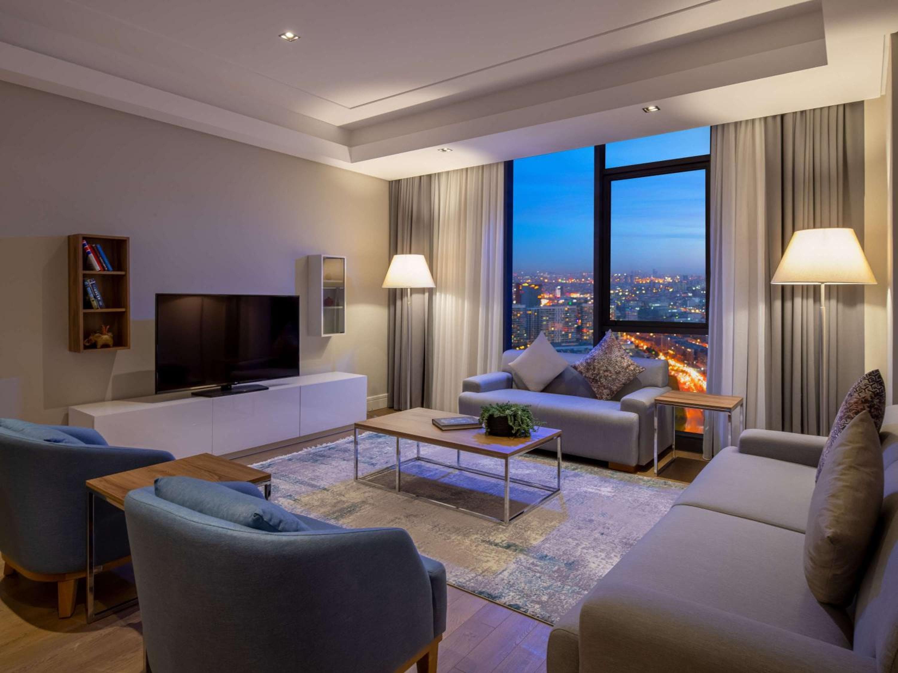 Mövenpick Living Istanbul West — 17