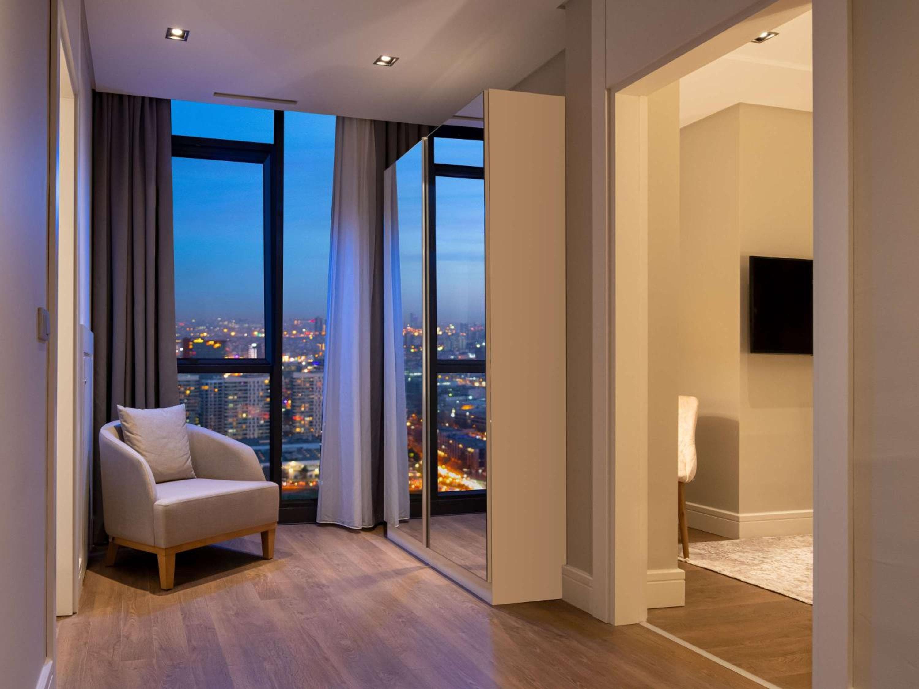 Mövenpick Living Istanbul West — 30