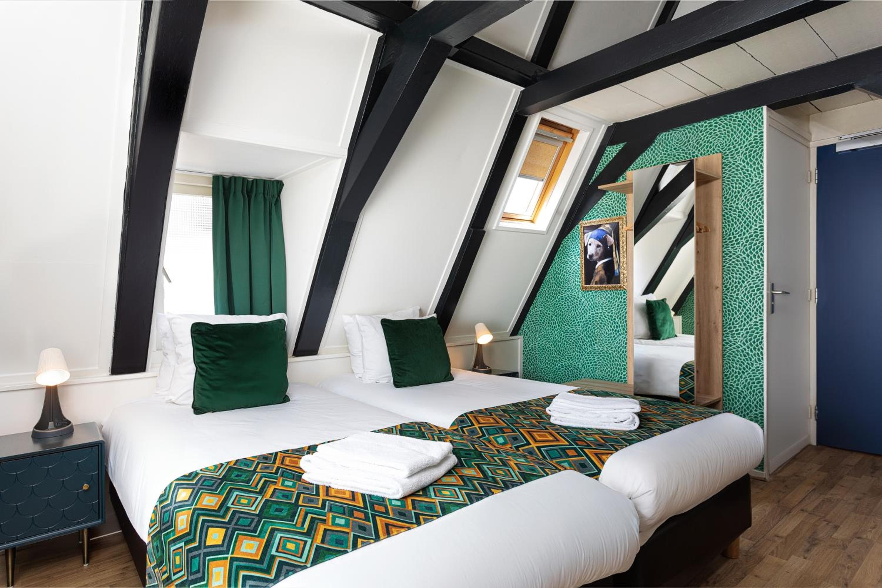 Hotel des Arts — 9
