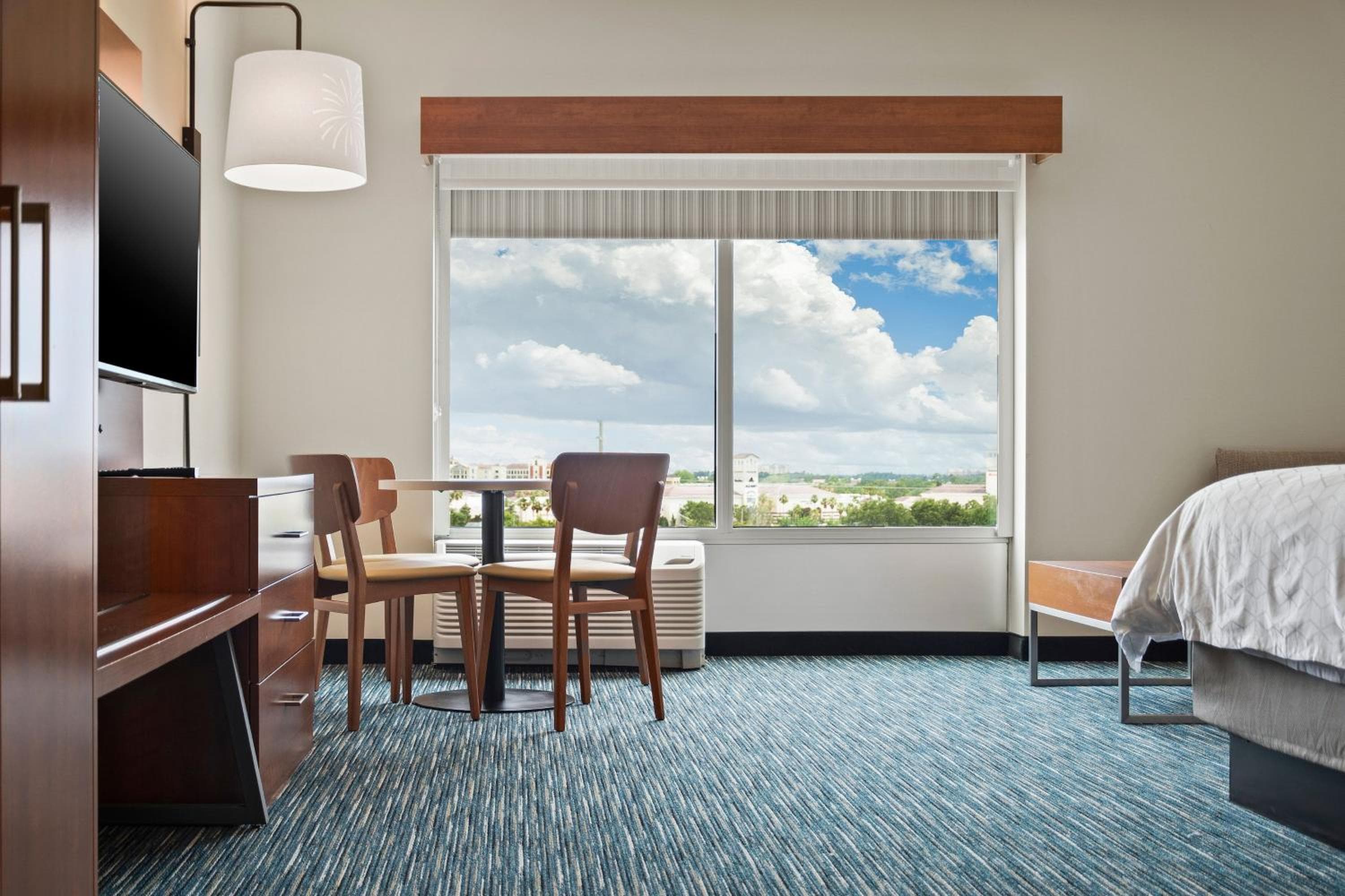 Holiday Inn Express & Suites Orlando-Lake Buena Vista, un hotel IHG — 23