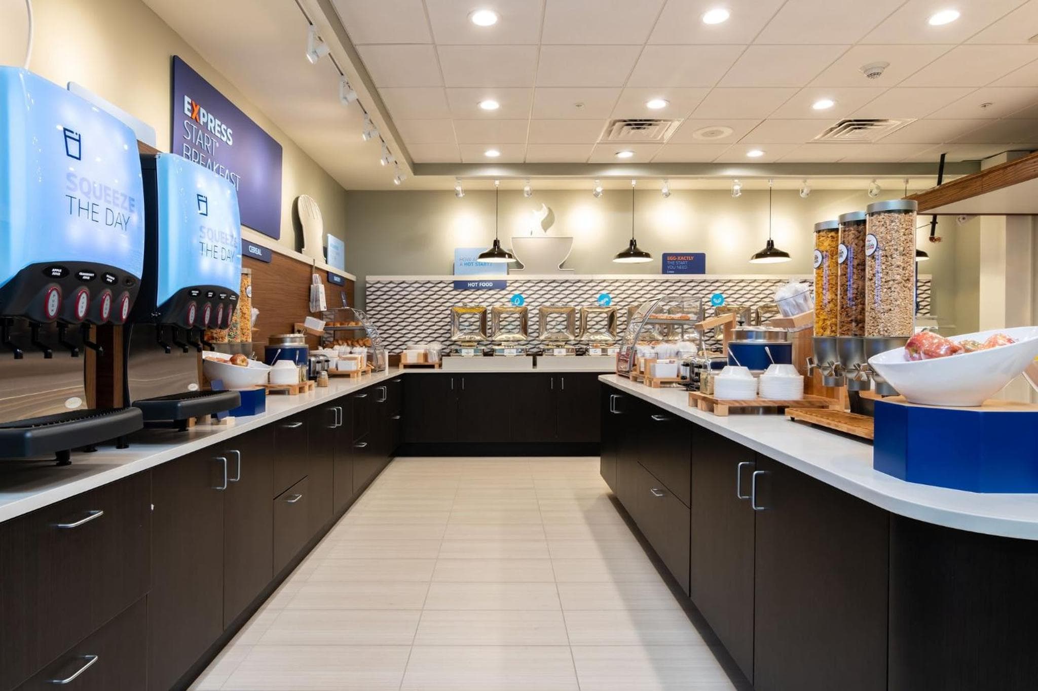 Holiday Inn Express & Suites Orlando-Lake Buena Vista, un hotel IHG — 11