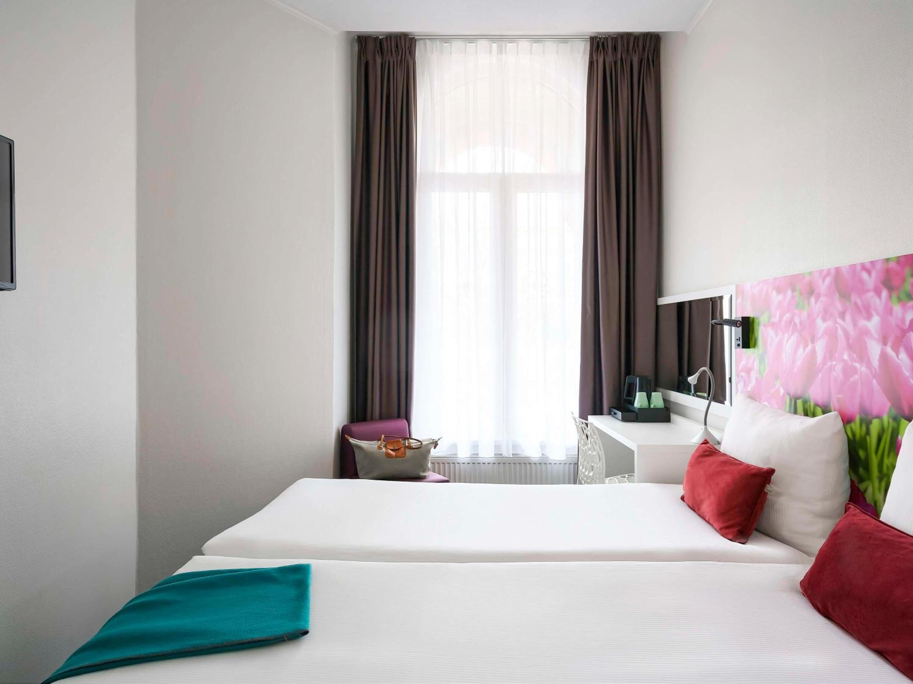 ibis Styles Ámsterdam Ciudad — 12