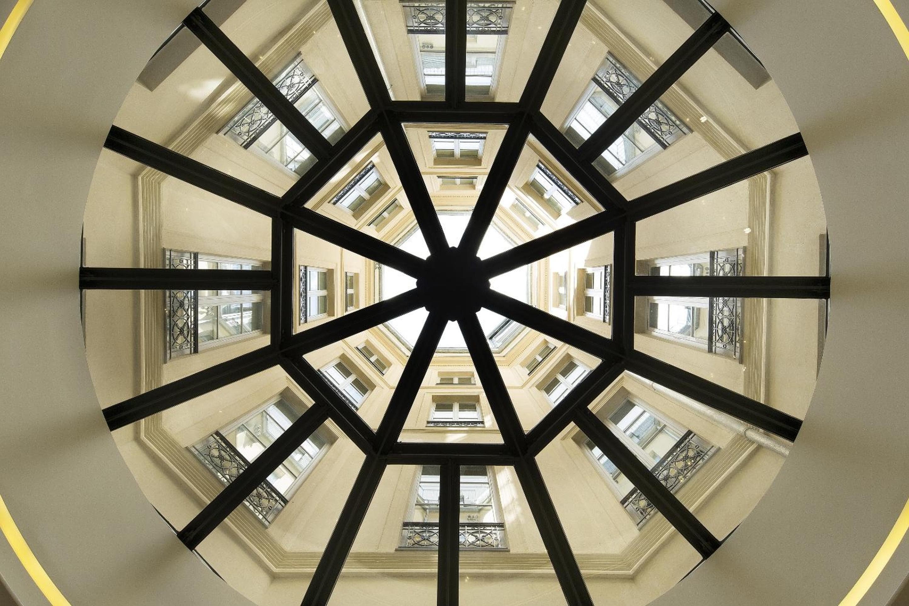 Hôtel Bourgogne & Montana — 7