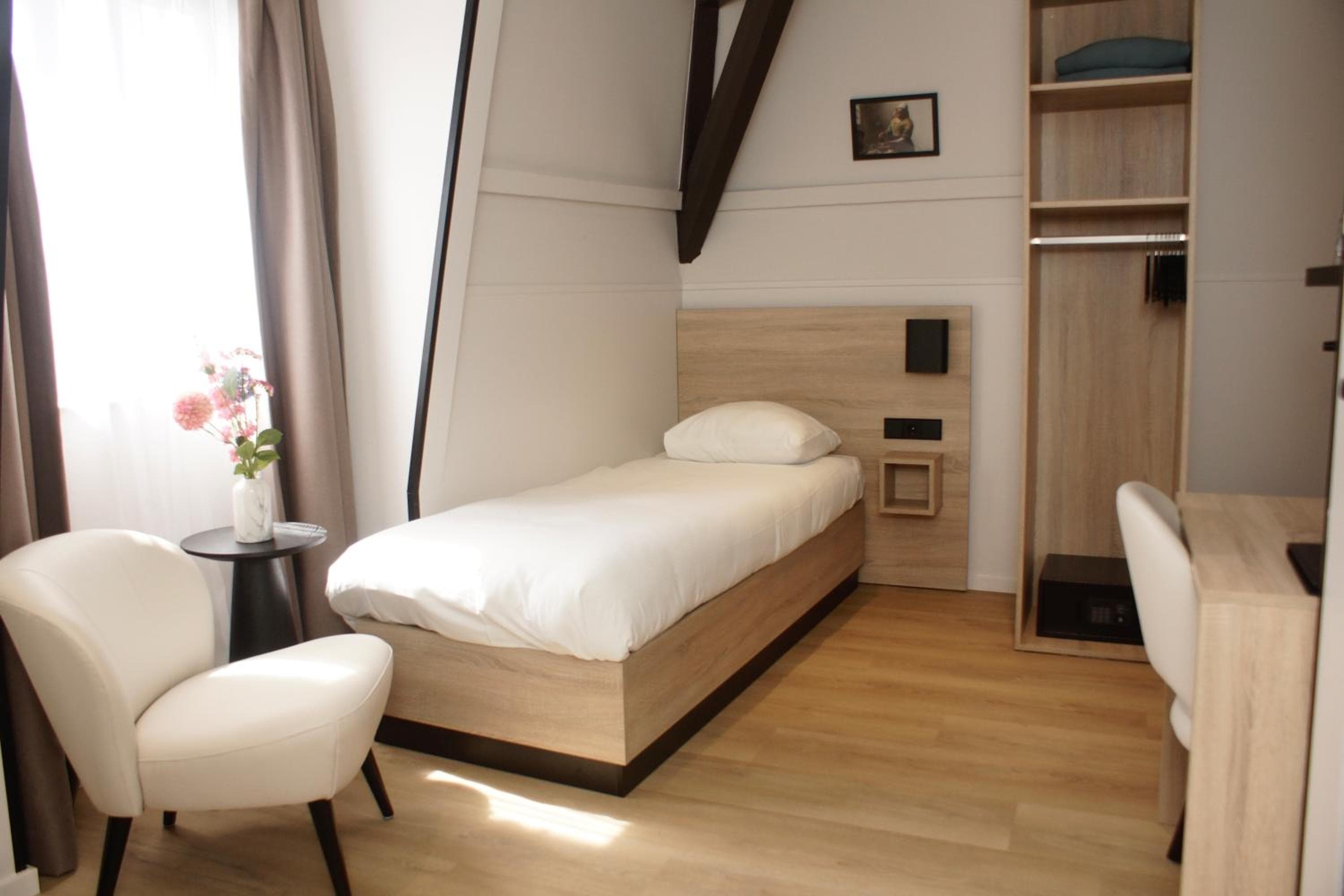 Hotel van Gelder — 30