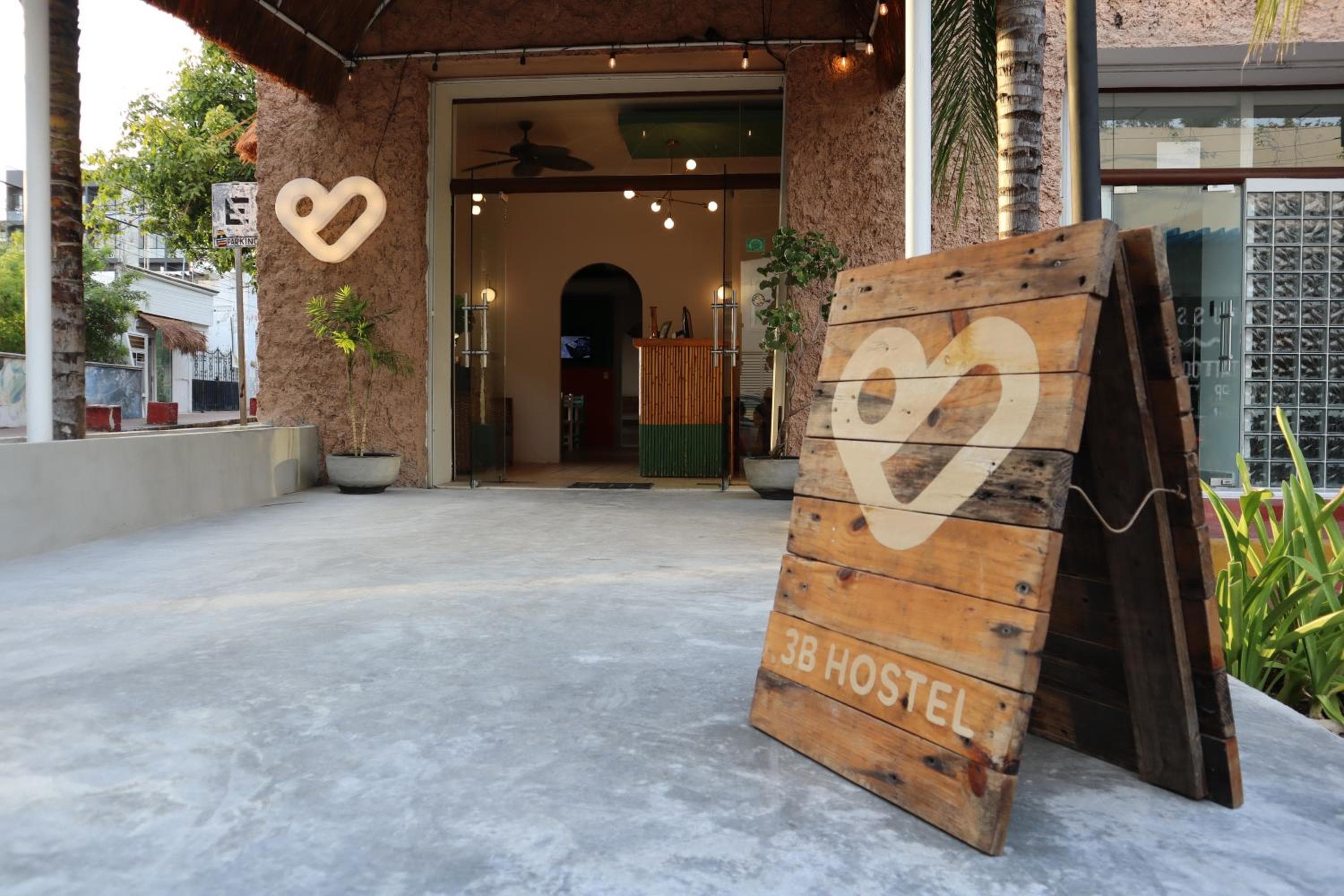 3B Wellness Hotel & Hostel Adults Only — 1