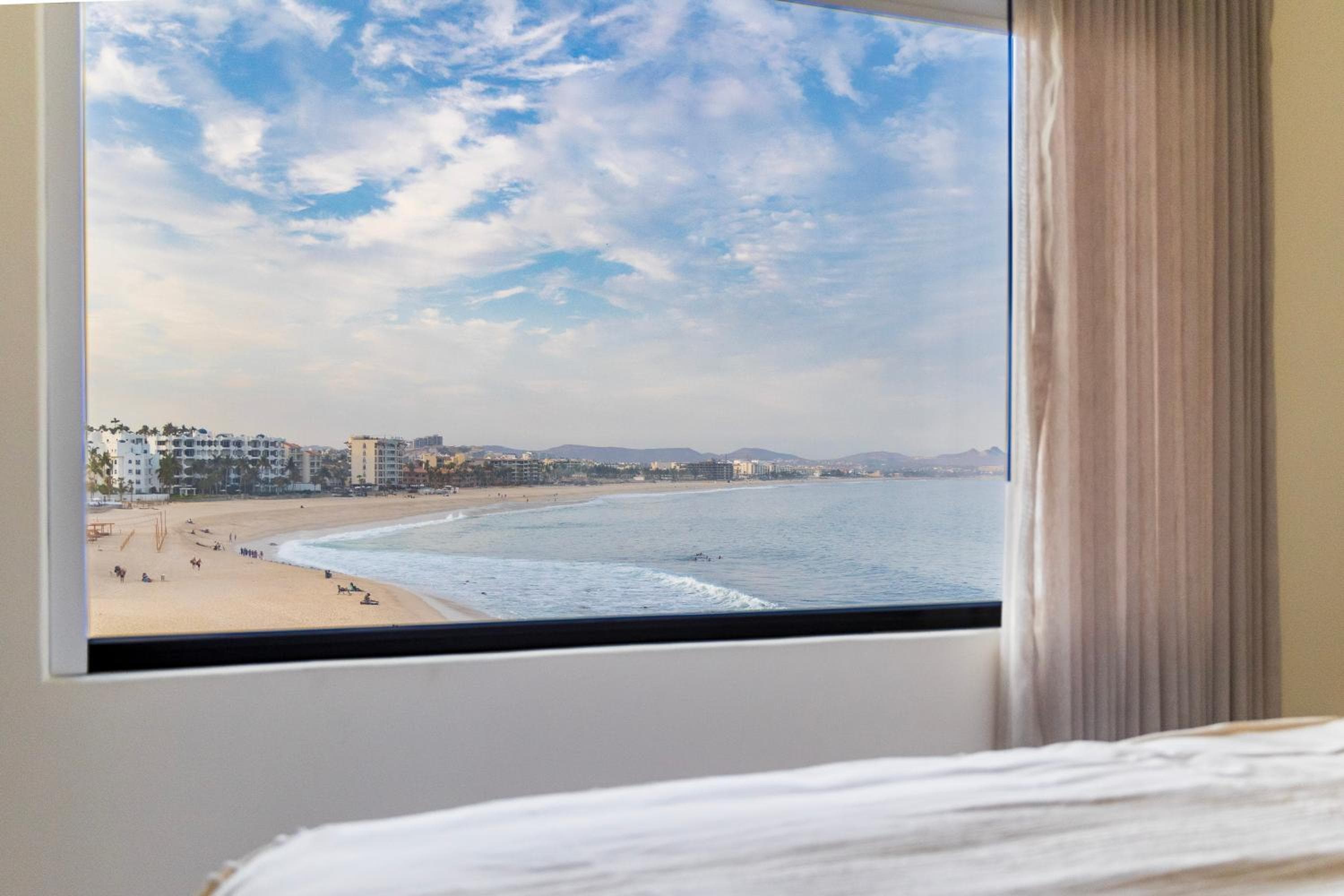 Cabo Break Hotel — 7