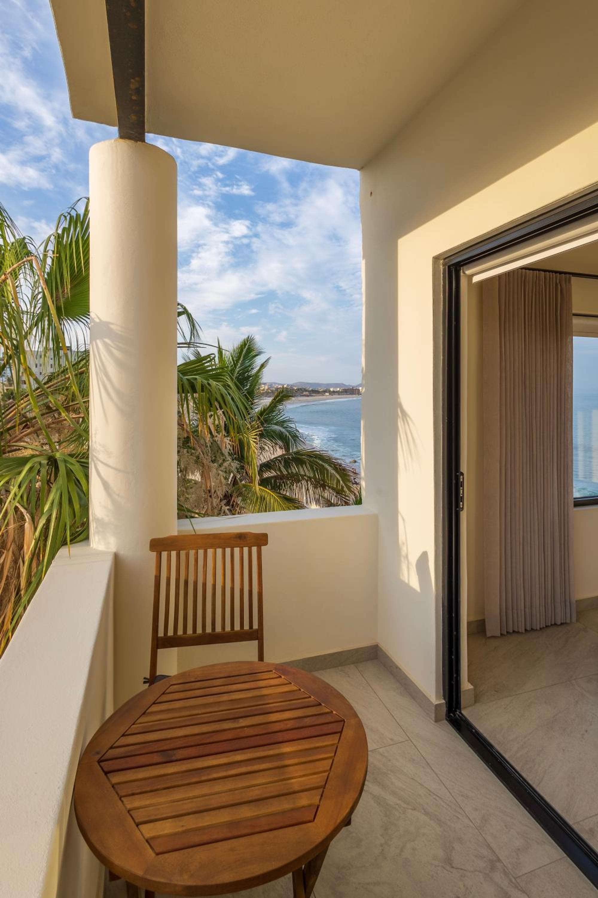 Cabo Break Hotel — 28