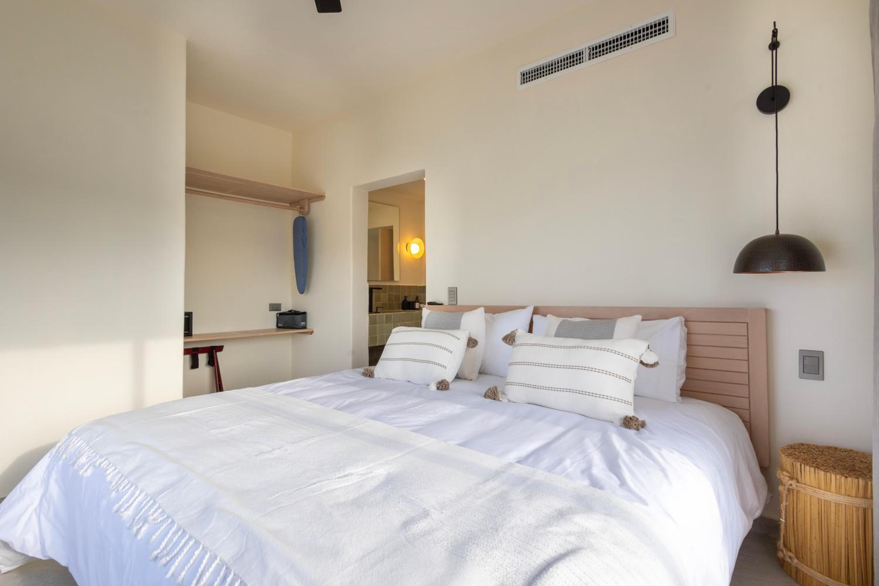 Cabo Break Hotel — 11