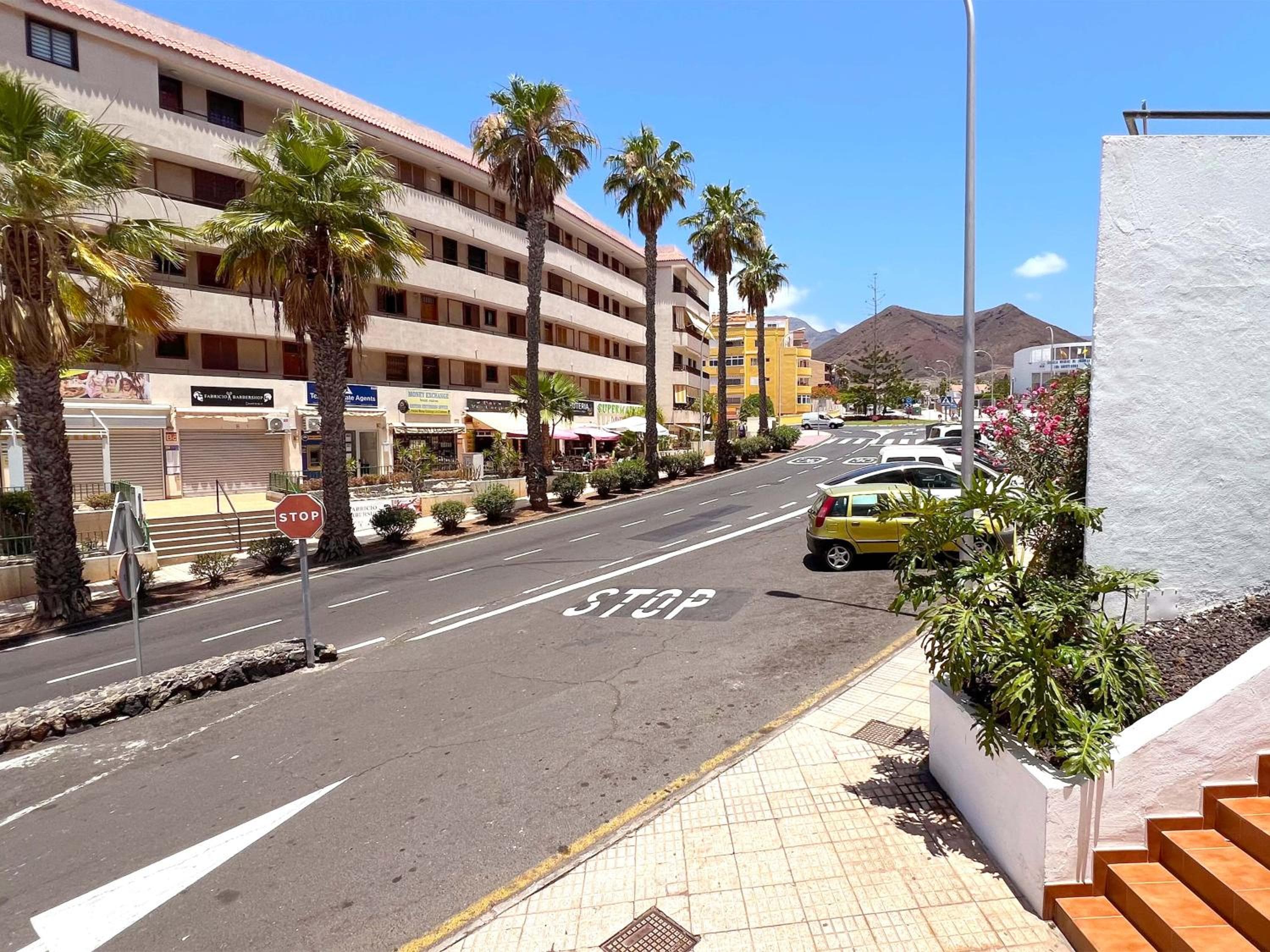 Encantador Apartamento con Terraza, Los Cristianos — 4