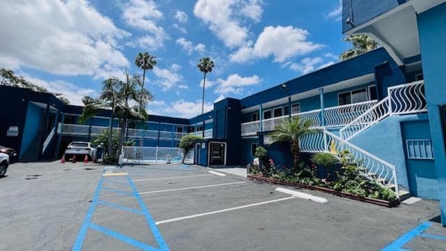 Hotel H-Wood — 5