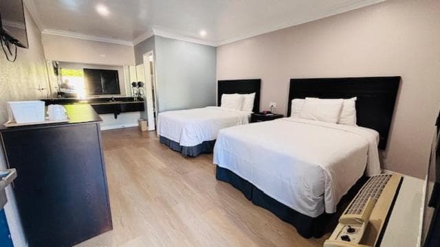 Hotel H-Wood — 10