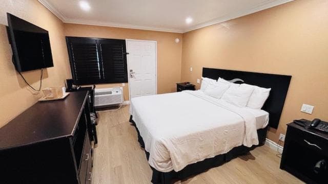 Hotel H-Wood — 9