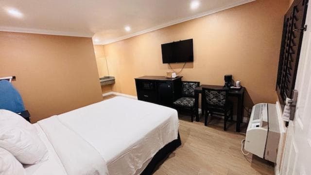 Hotel H-Wood — 21