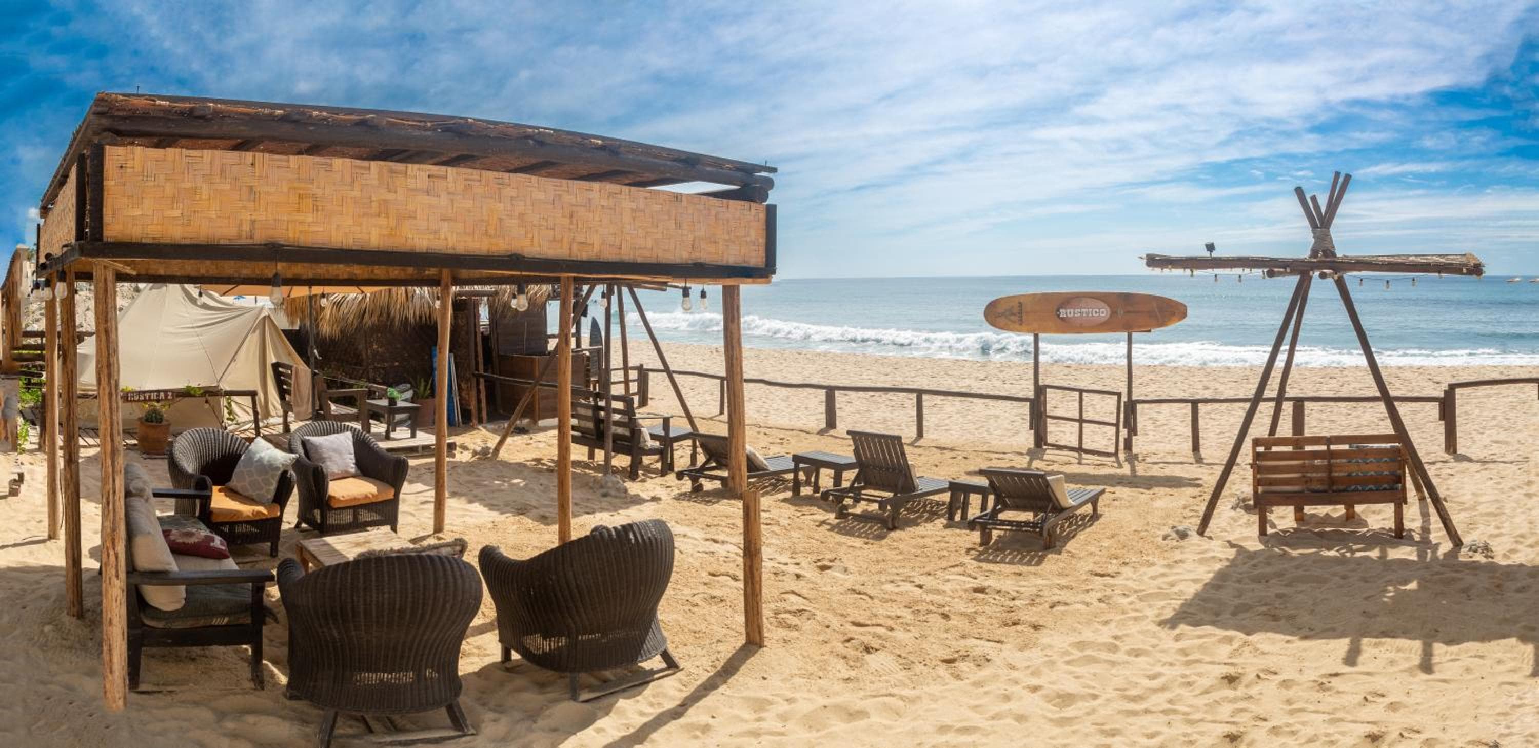 RUSTICO LOUNGE-Property in front of the beach — 1