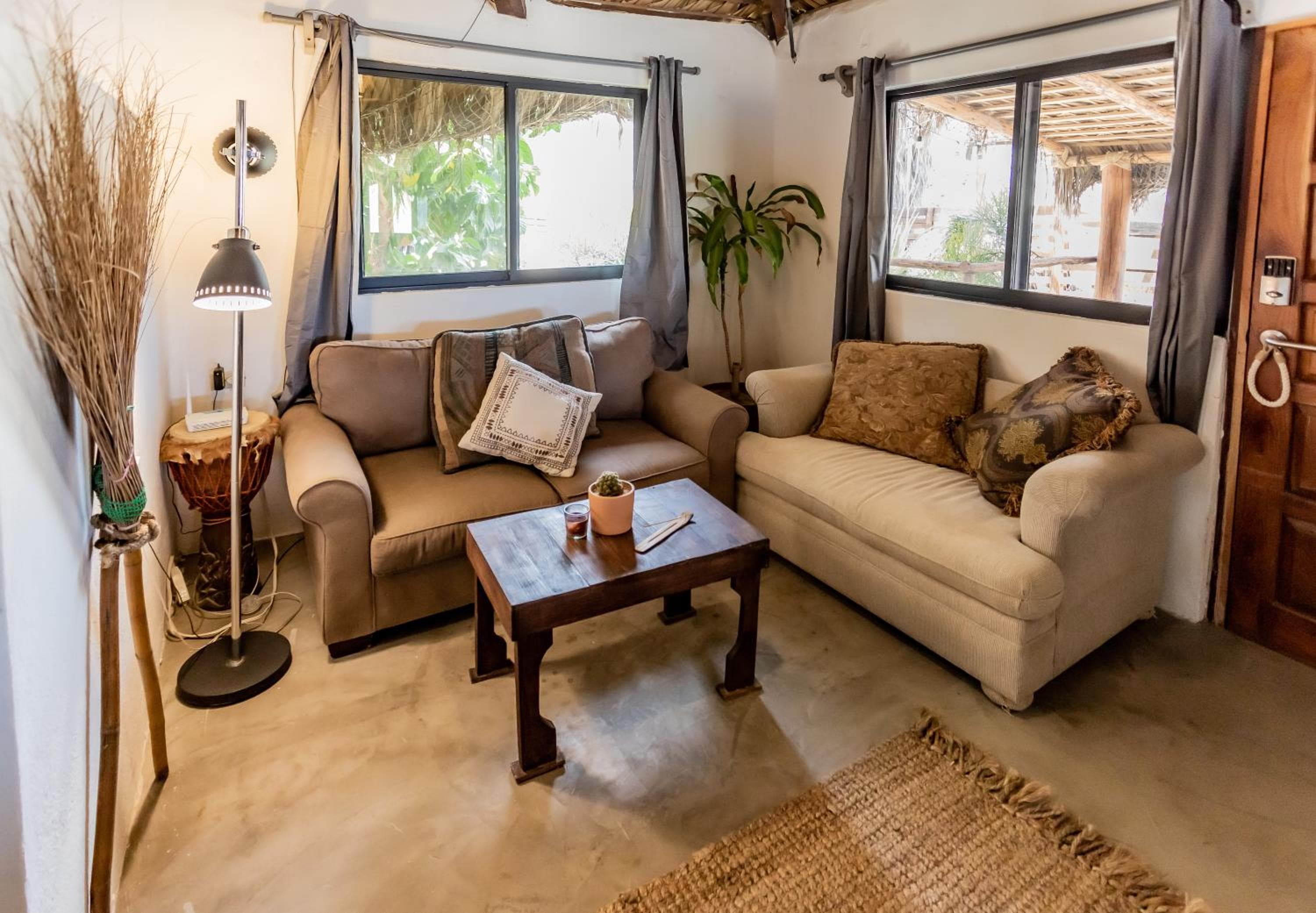 RUSTICO LOUNGE-Property in front of the beach — 13
