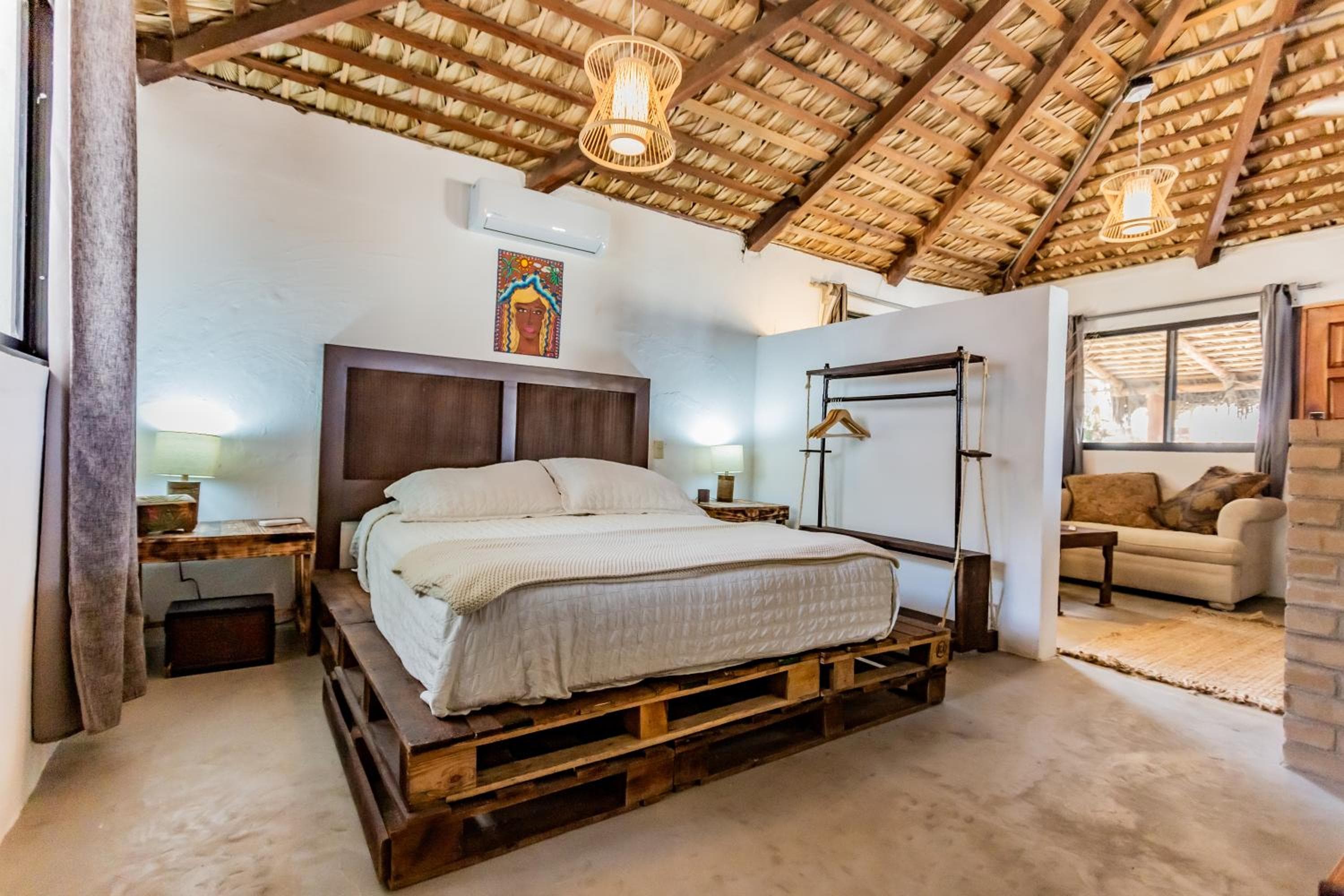 RUSTICO LOUNGE-Property in front of the beach — 24