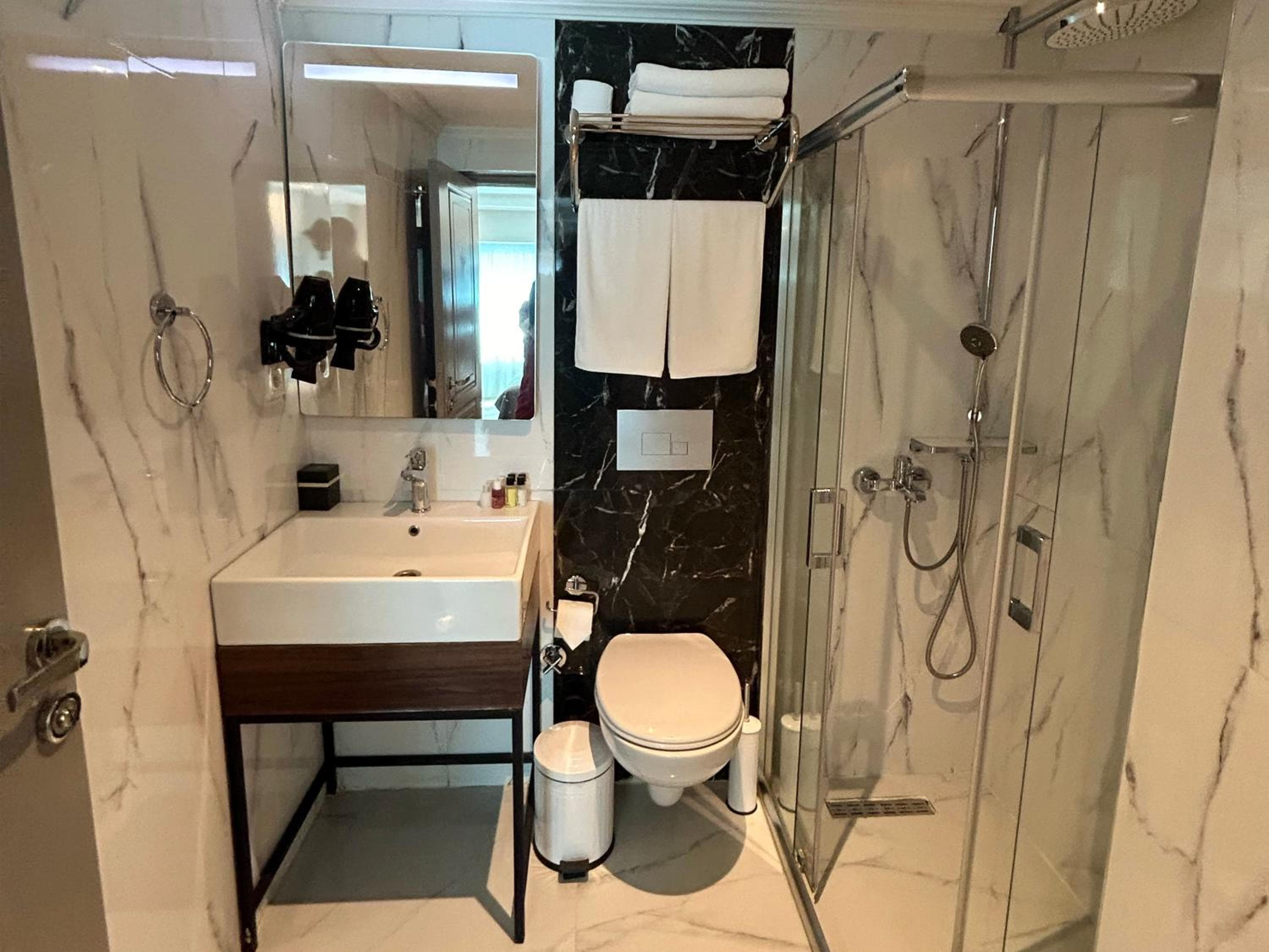 The Roomy Hotel Nişantaşı — 9