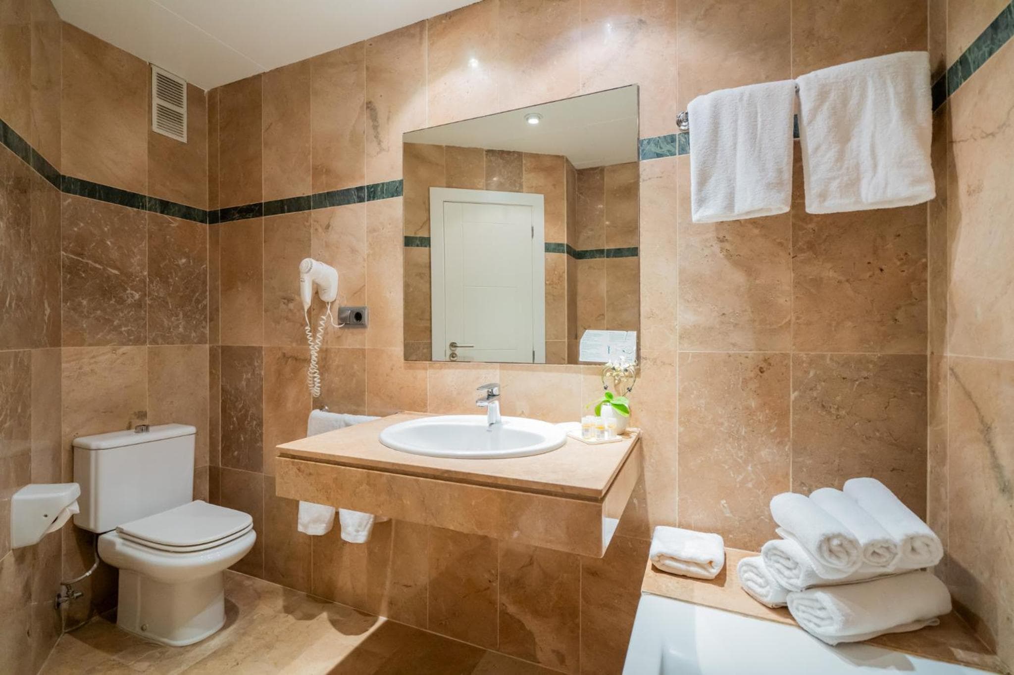 Hotel Glòries — 21