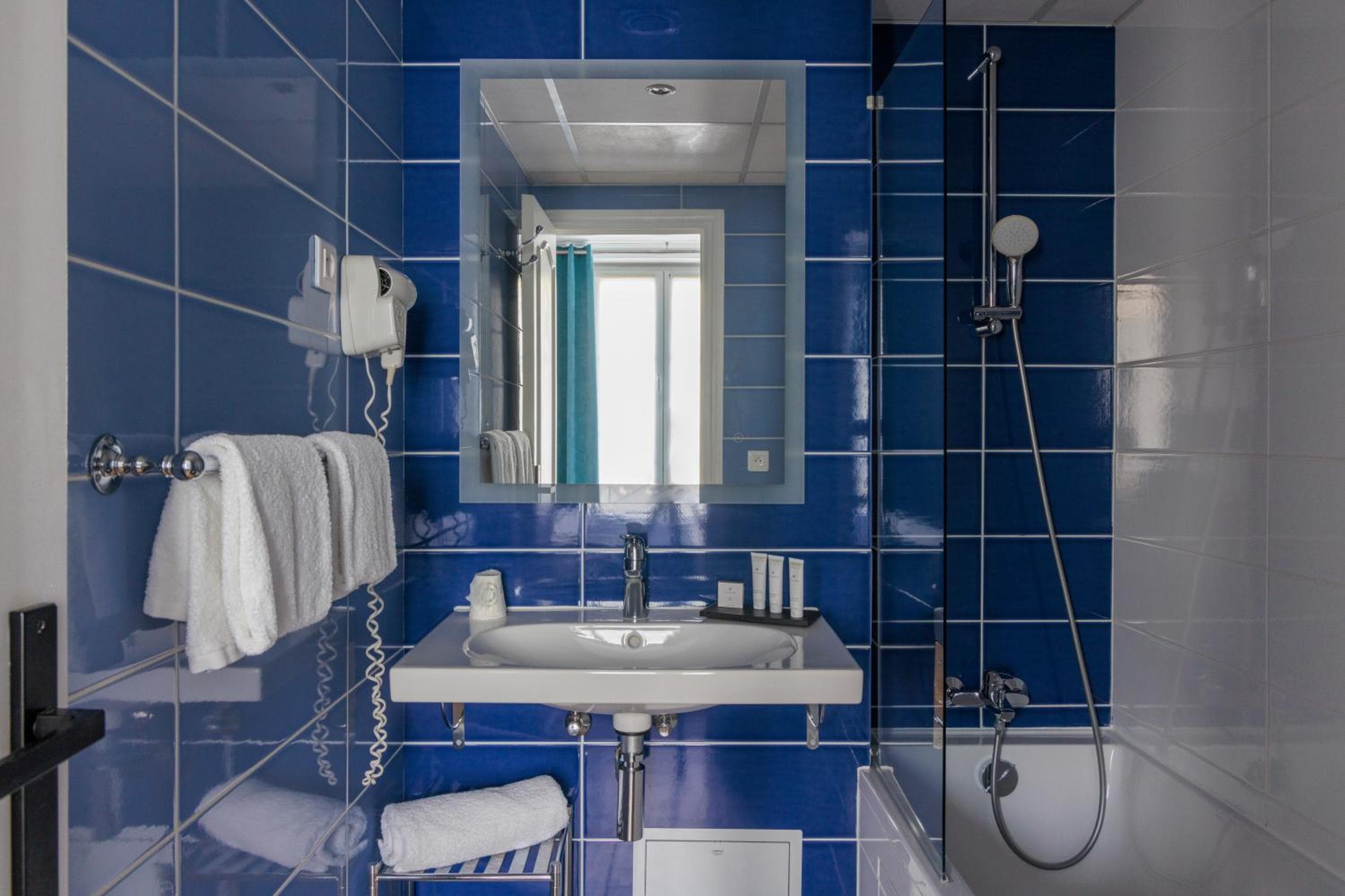 Hôtel Saint Martin Bastille — 17