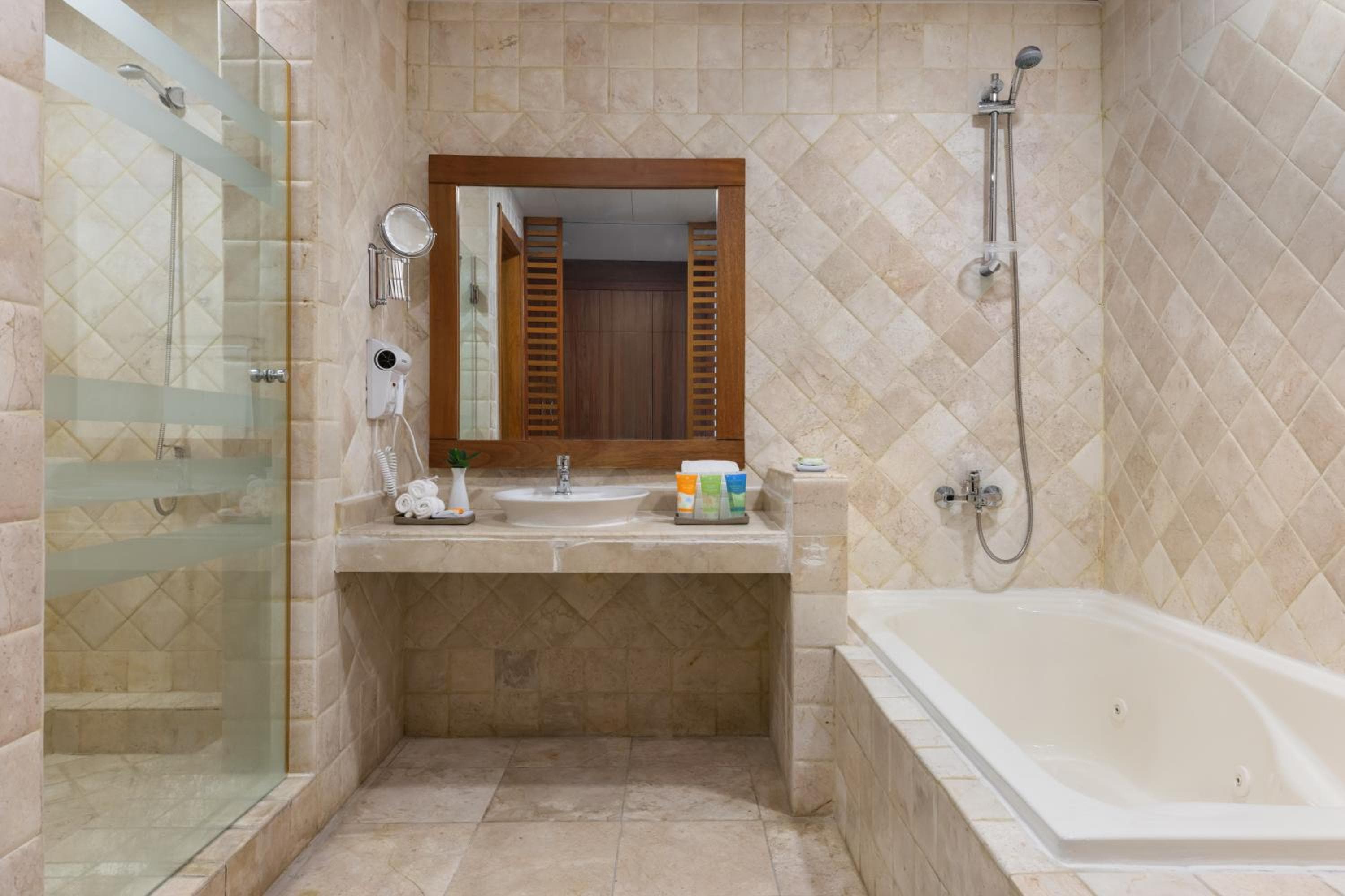 Sunscape Coco Punta Cana - All Inclusive — 9