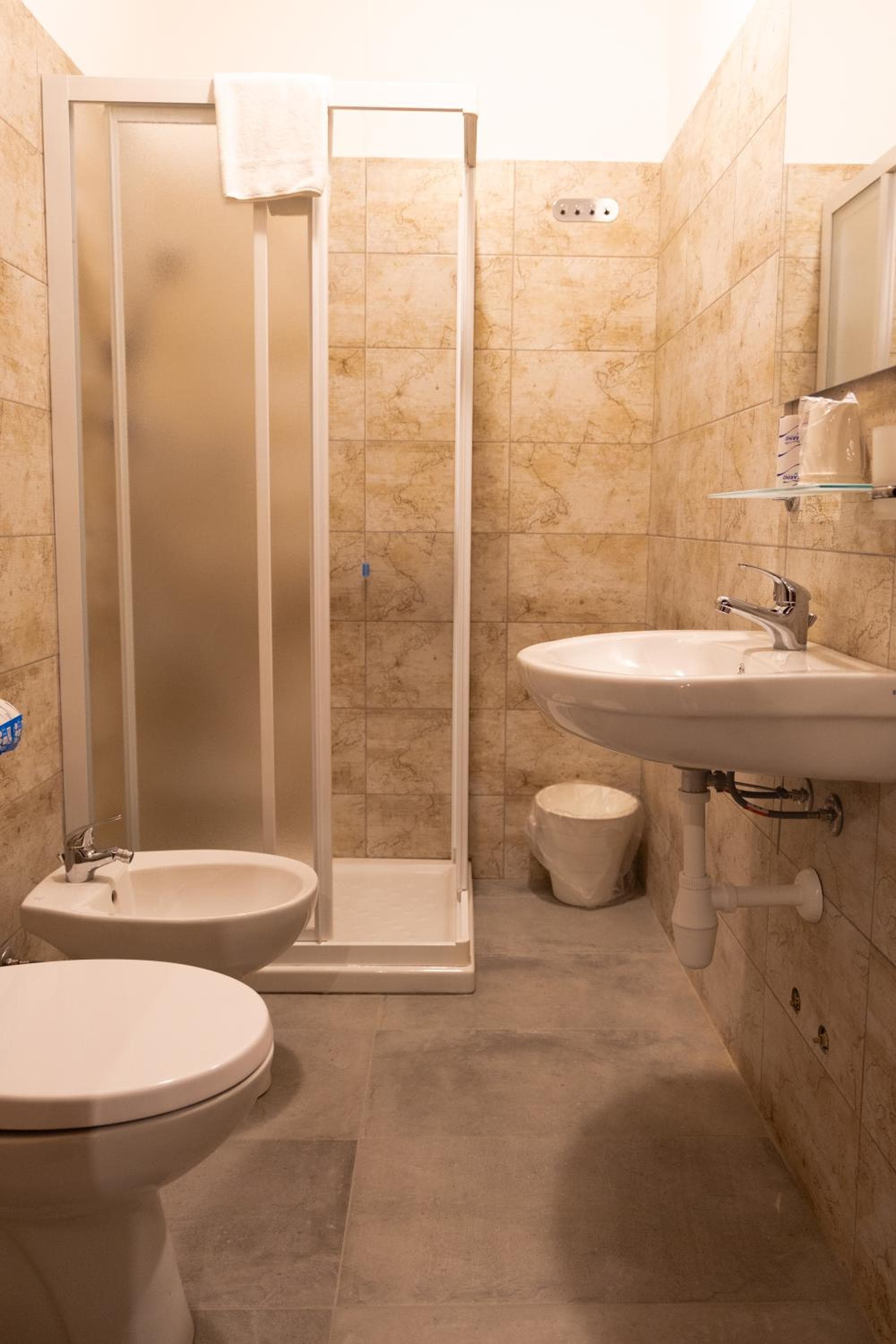 Golden Milano Hotel — 6