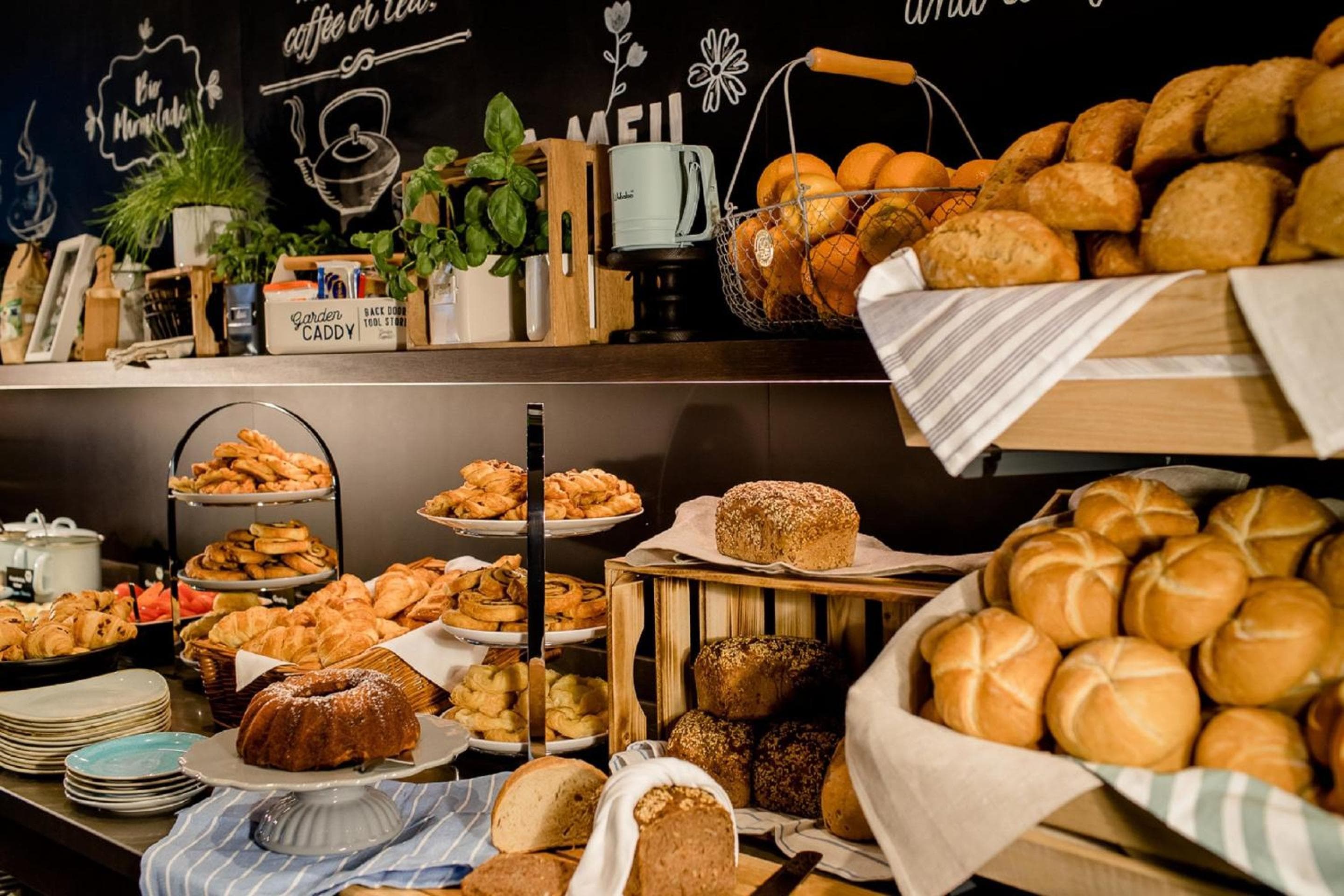 Motel One Barcelona-Ciutadella — 24