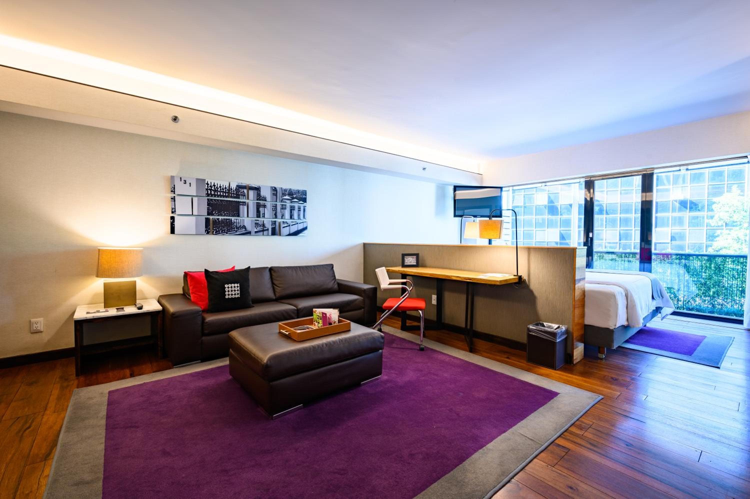 Las Suites Campos Eliseos — 17