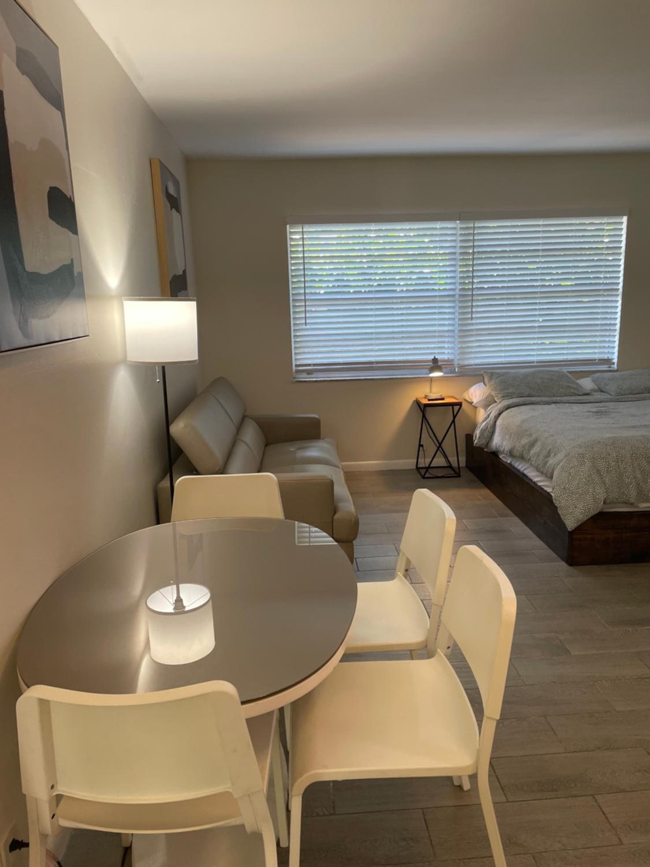 Three Bedroom Cottage in Ft Lauderdale — 24