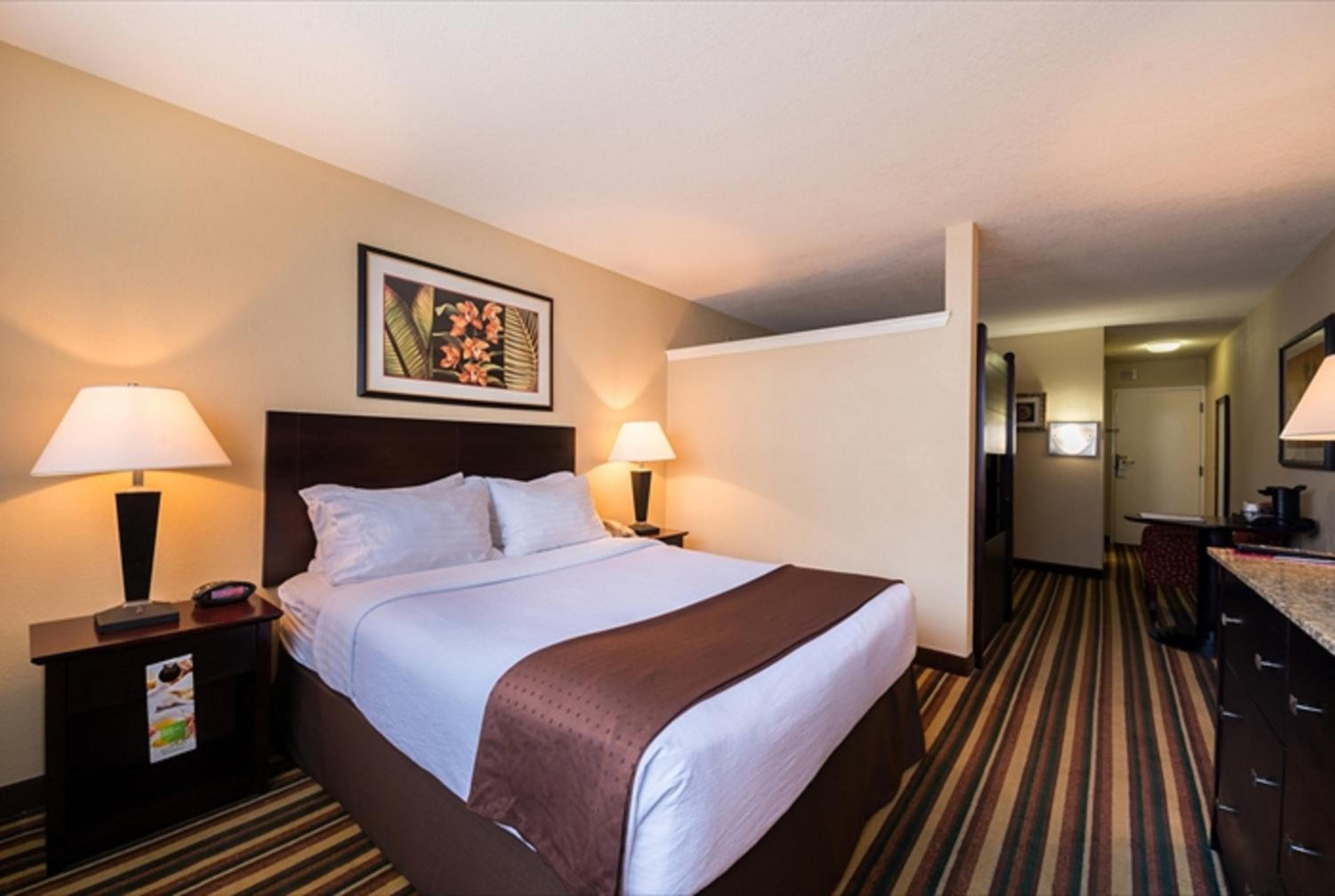 Holiday Inn & Suites Orlando SW - Celebration Area by IHG — 17