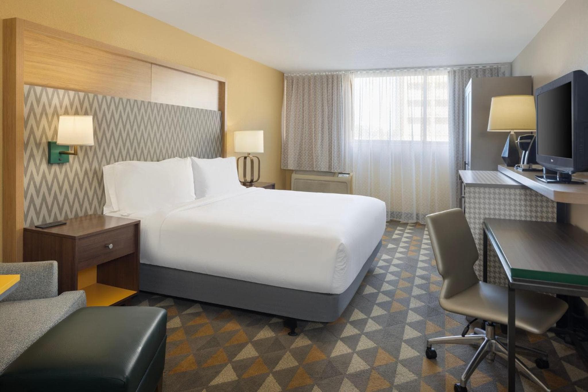 Holiday Inn & Suites Orlando SW - Celebration Area by IHG — 7