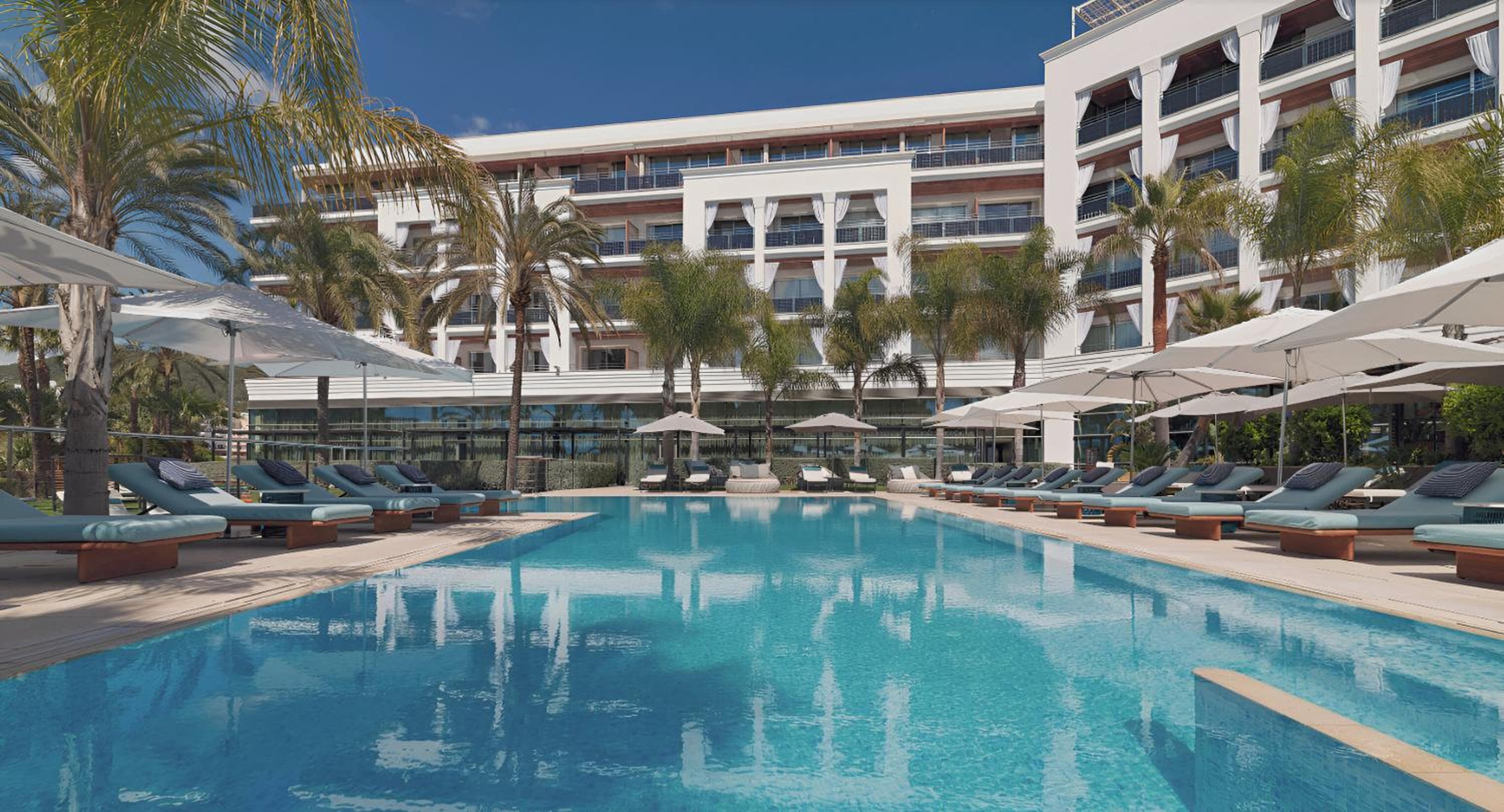 Aguas de Ibiza Grand Luxe Hotel - Piccolo hotel di lusso nel mondo — 4