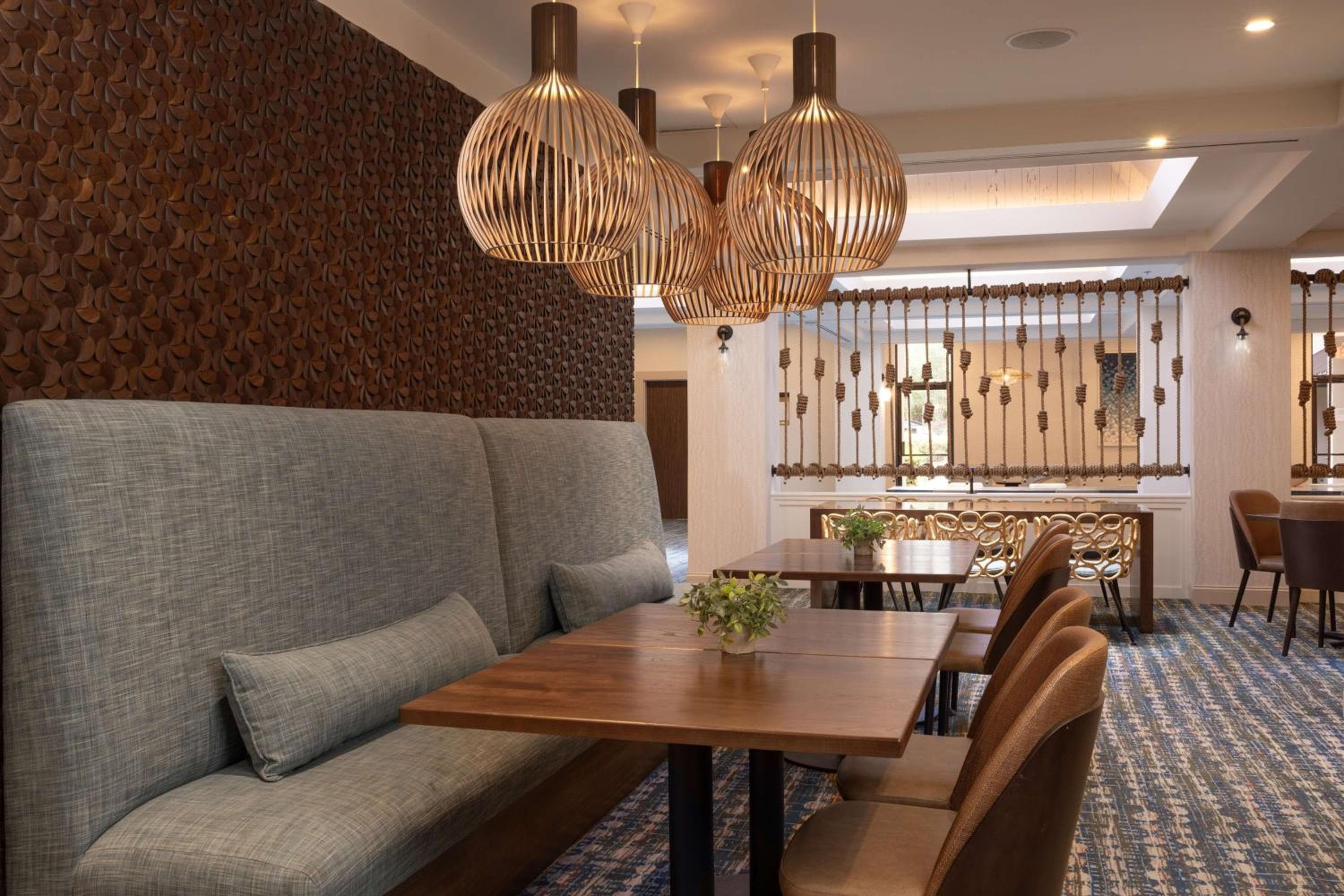 DoubleTree Suites by Hilton Orlando at Disney Springs — 12