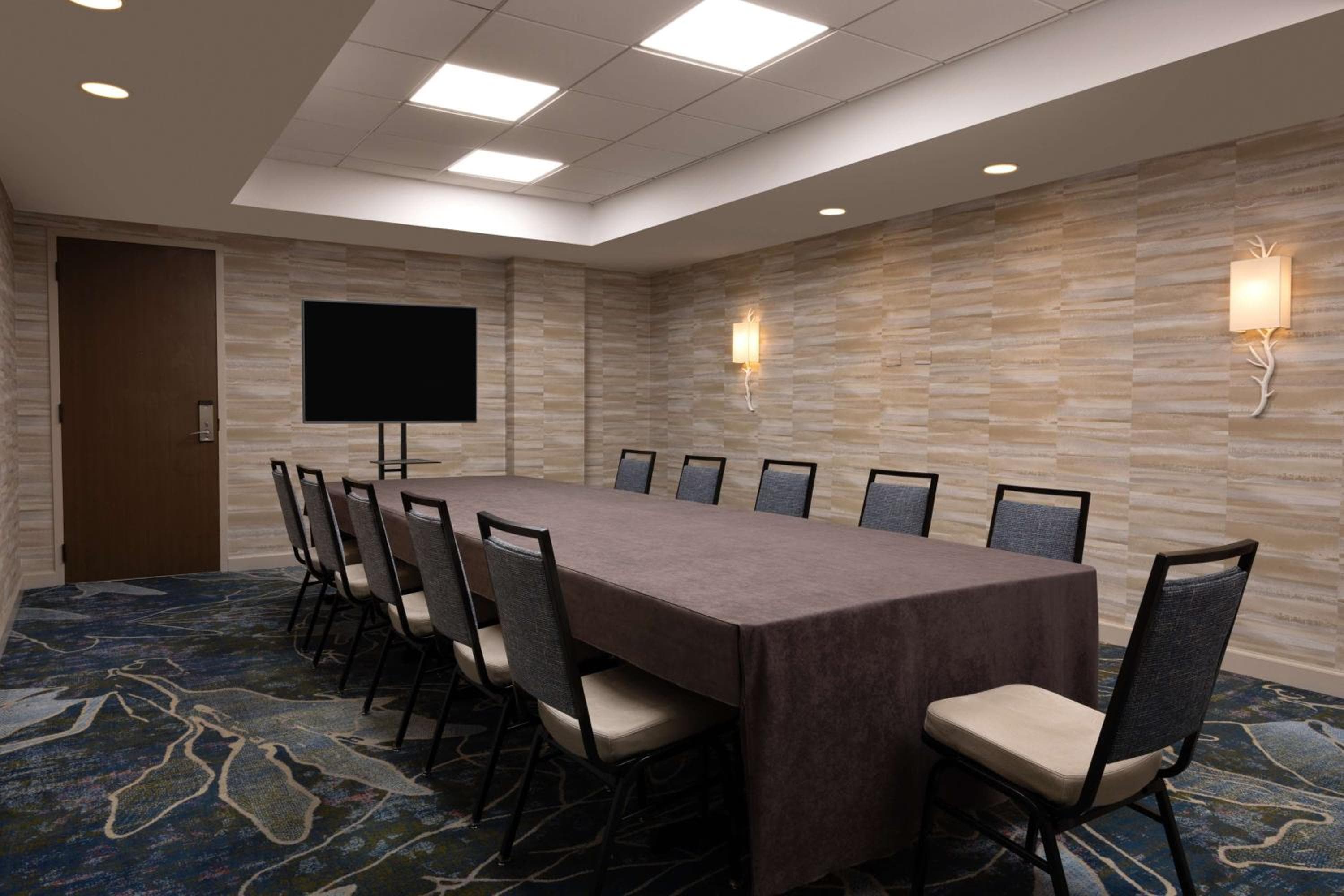 DoubleTree Suites by Hilton Orlando at Disney Springs — 4