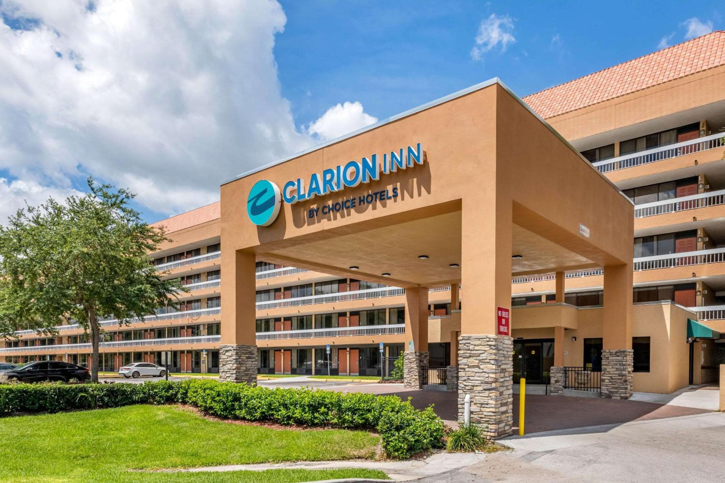 Clarion Inn Orlando International Drive - ICON Park — 1