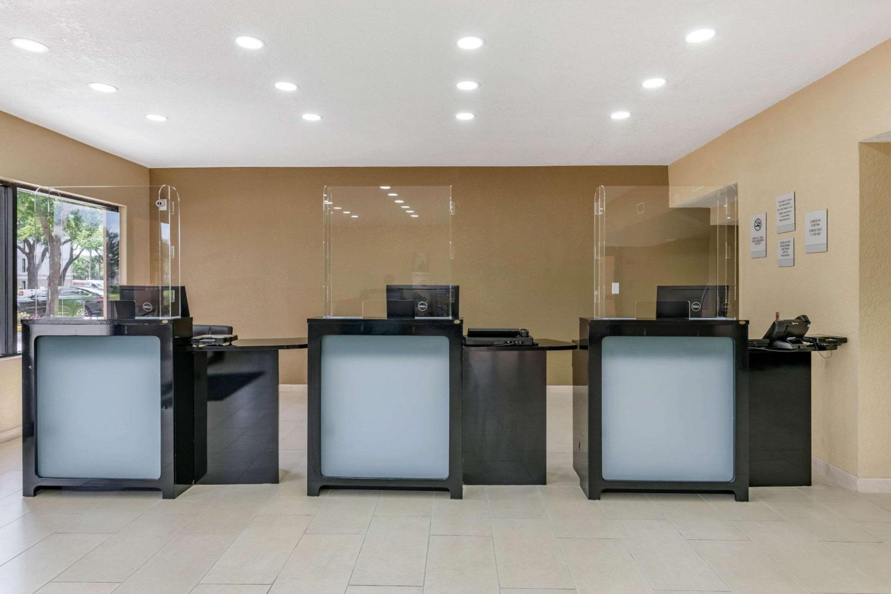 Clarion Inn Orlando International Drive - ICON Park — 4