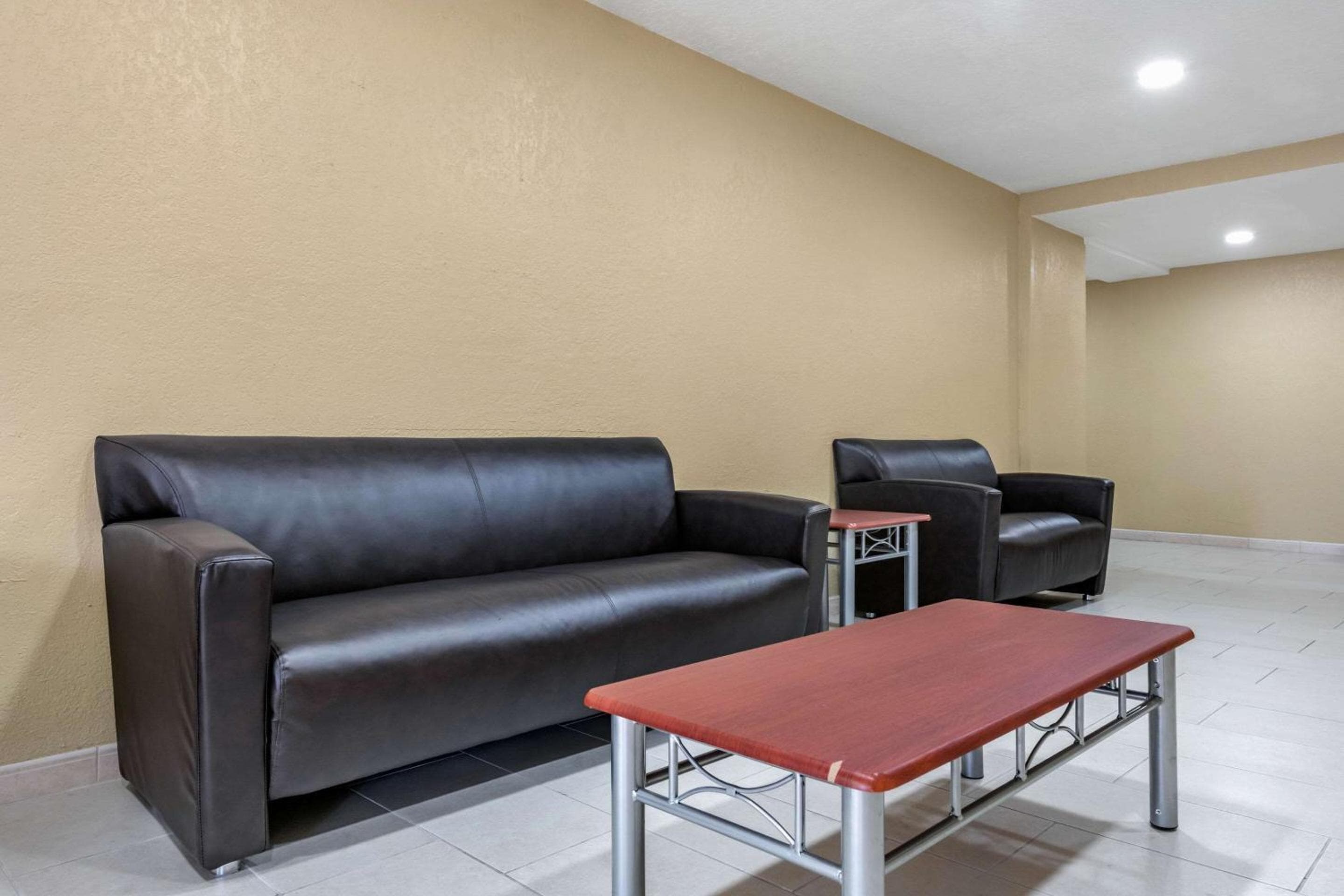 Clarion Inn Orlando International Drive - ICON Park — 12
