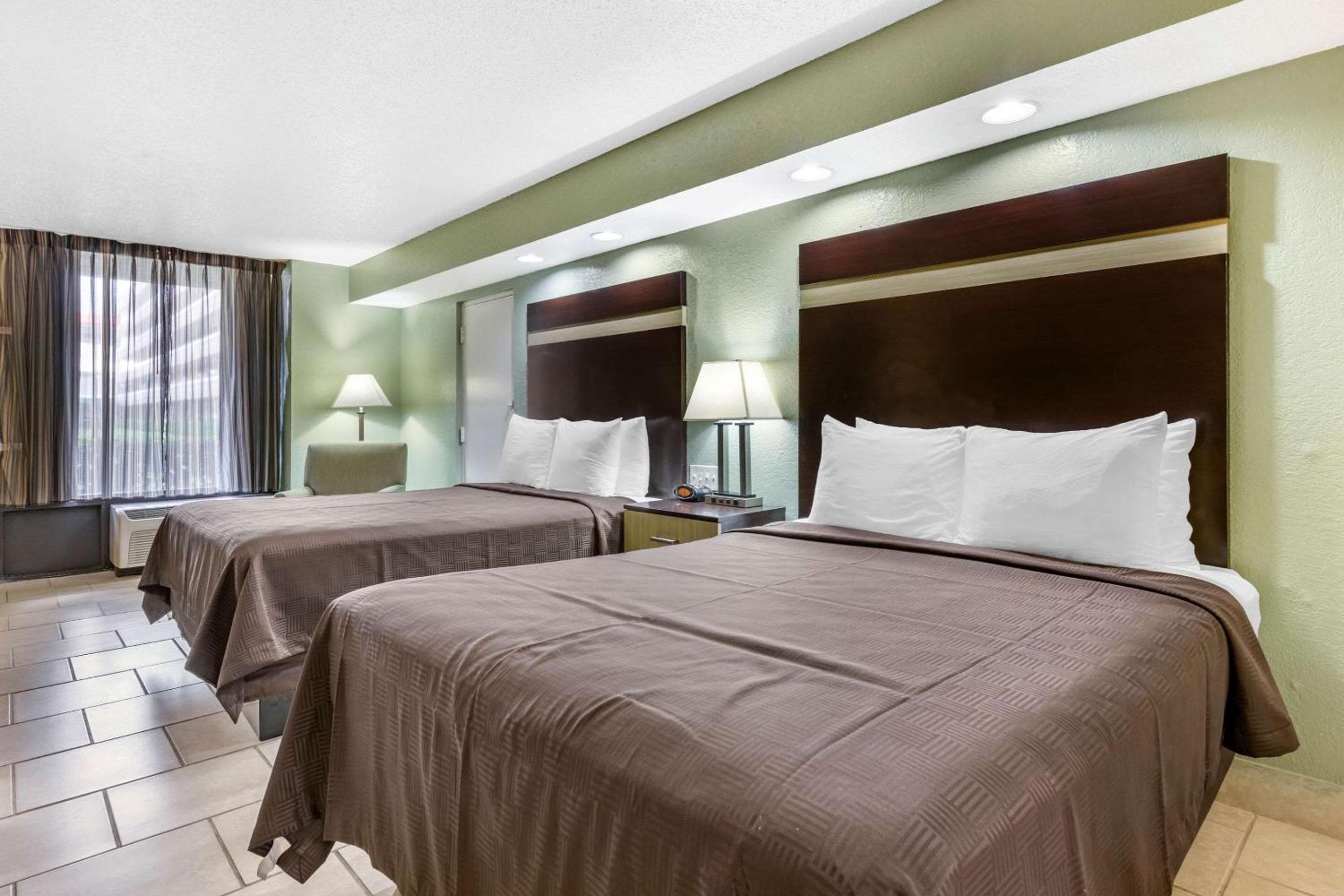 Clarion Inn Orlando International Drive - ICON Park — 16