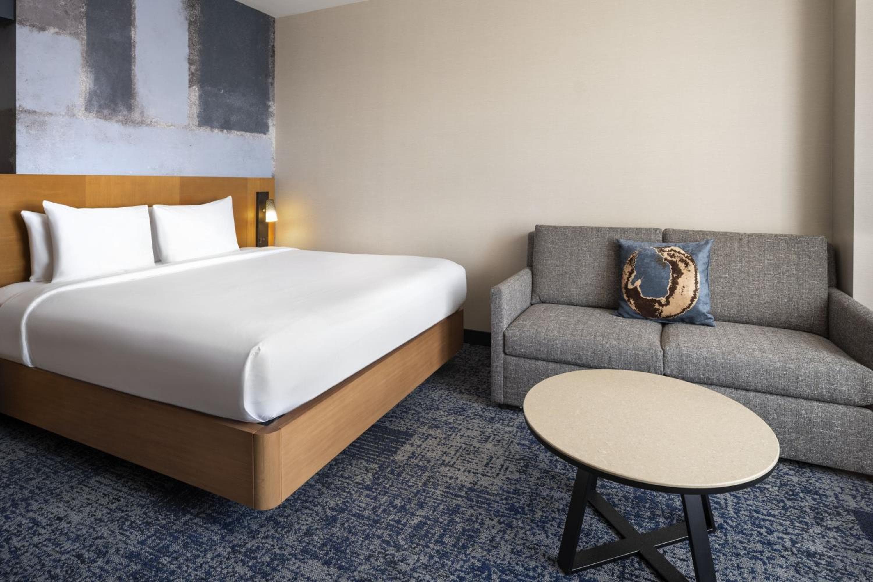 Courtyard by Marriott Los Angeles L.A. LIVE — 12