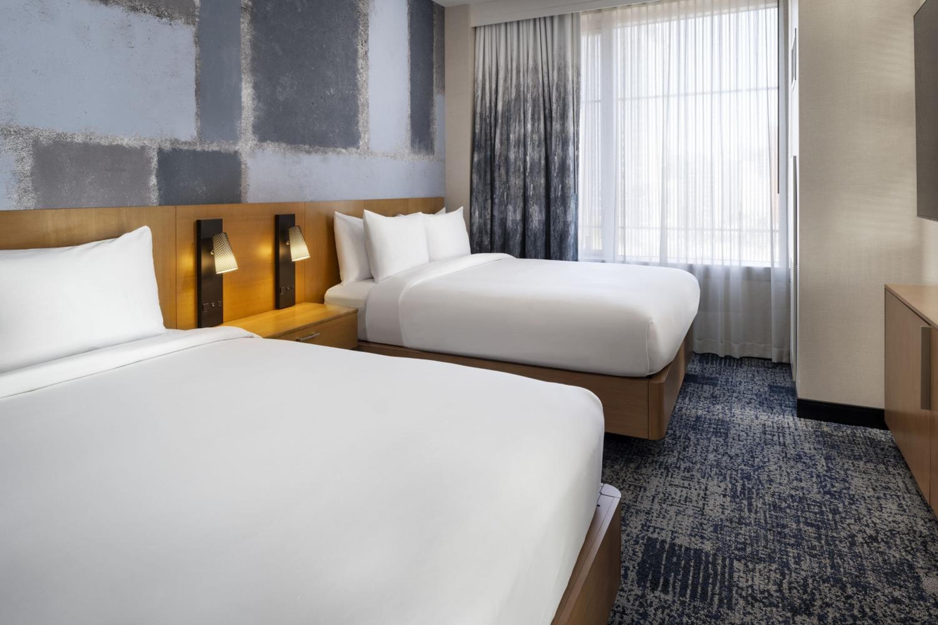 Courtyard by Marriott Los Angeles L.A. LIVE — 17
