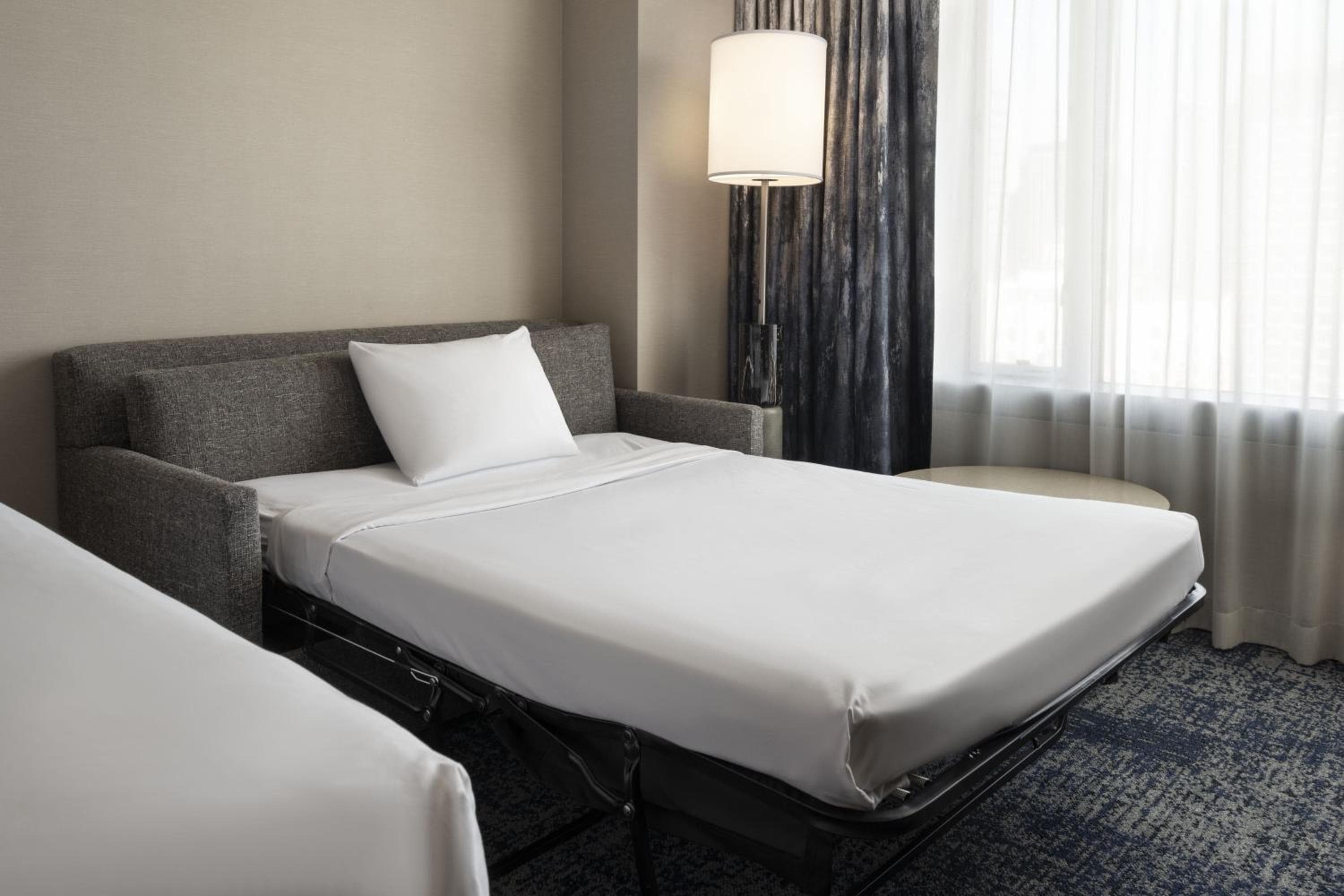 Courtyard by Marriott Los Angeles L.A. LIVE — 19