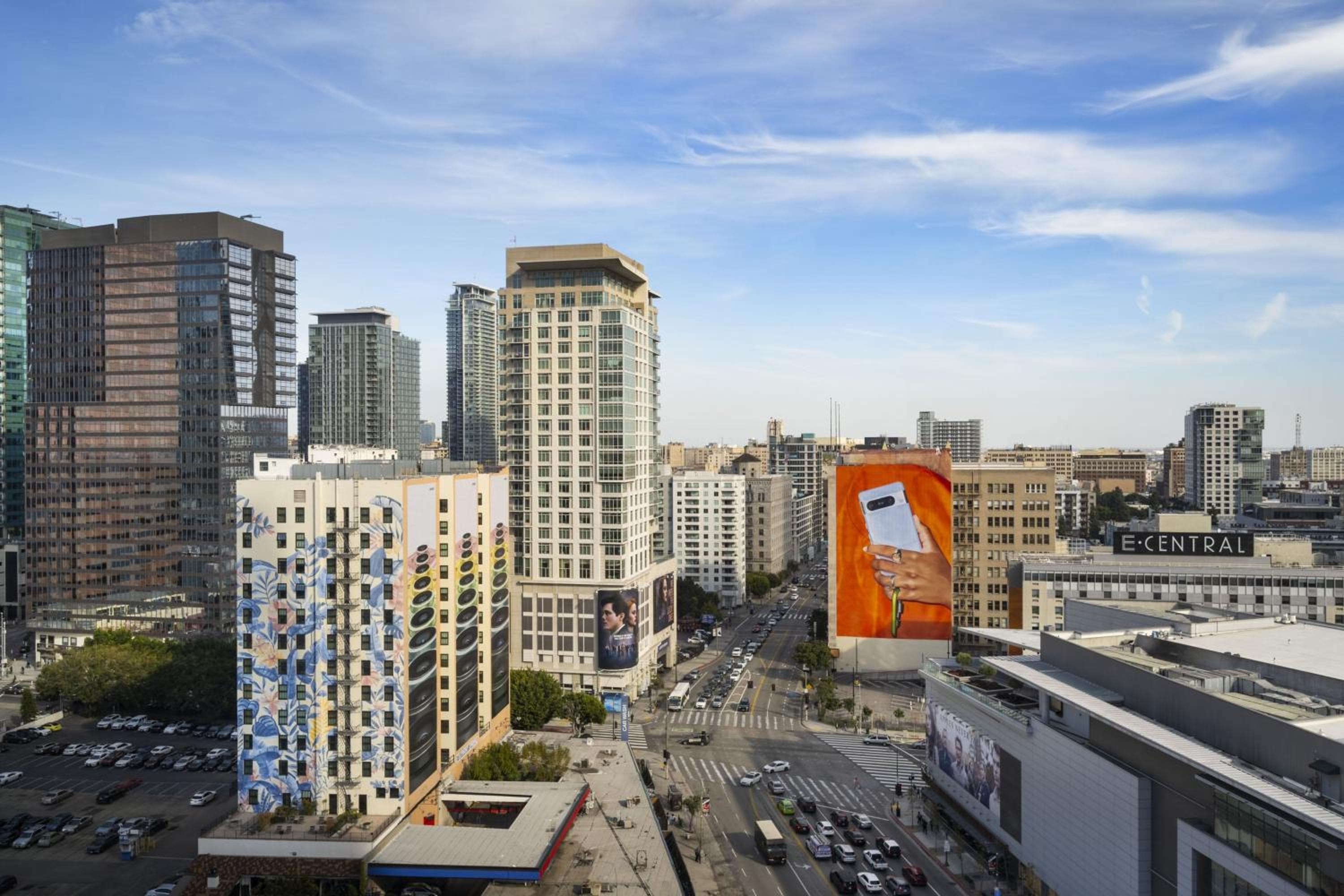 Courtyard by Marriott Los Angeles L.A. LIVE — 24