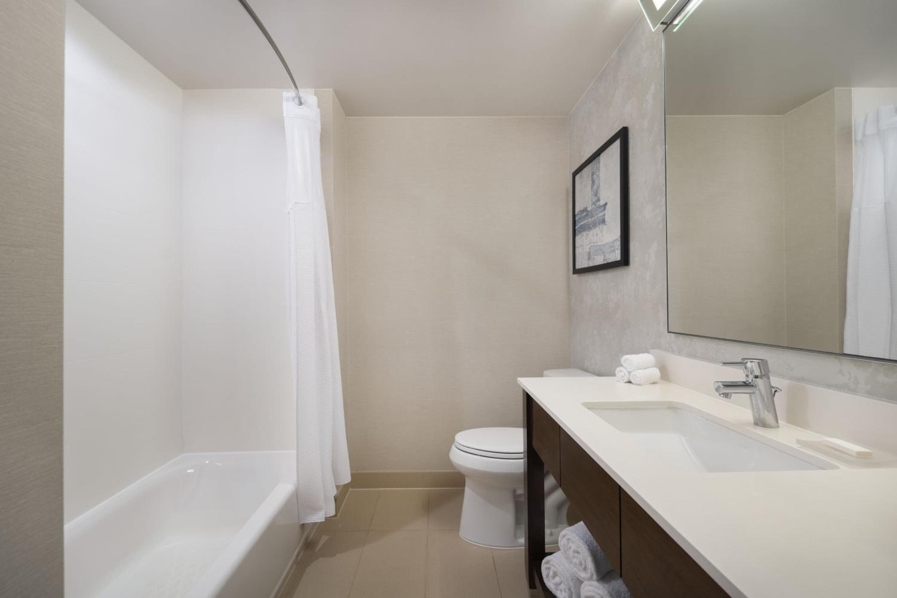 Residence Inn by Marriott Los Angeles L.A. LIVE — 8