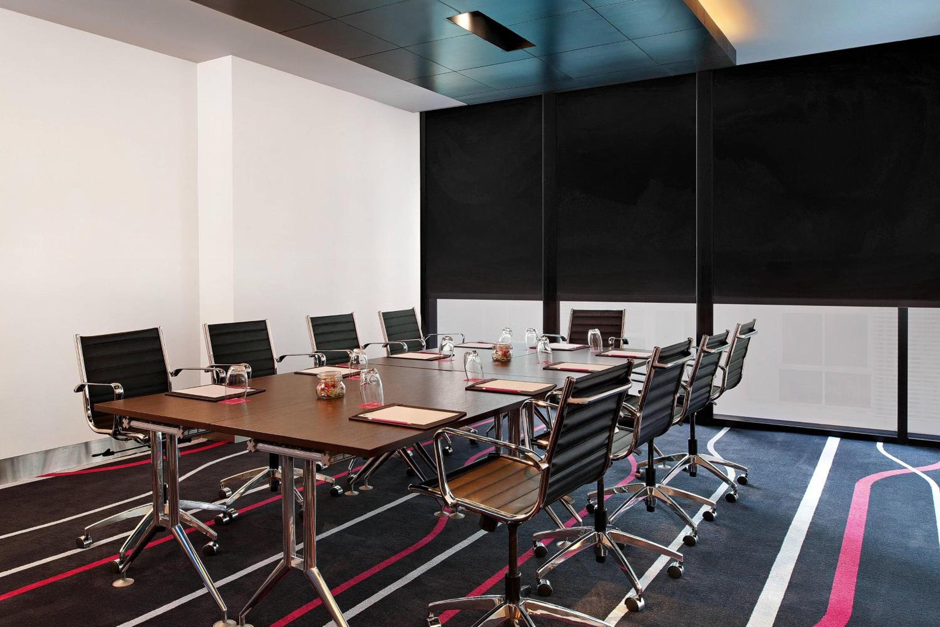 Aloft by Marriott Bangkok Sukhumvit 11 — 21