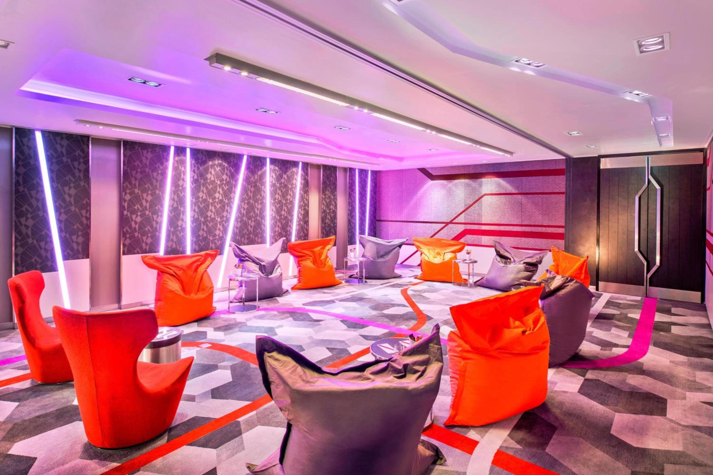Aloft by Marriott Bangkok Sukhumvit 11 — 28