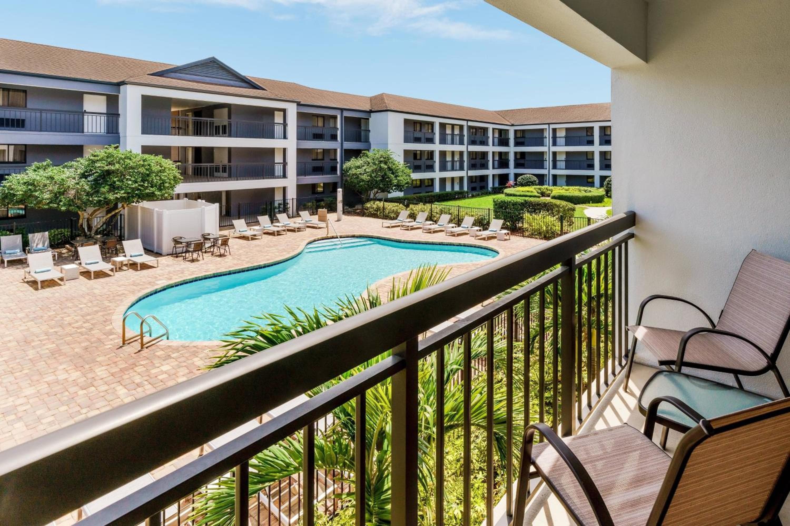 Courtyard by Marriott Orlando Lake Buena Vista im Vista Centre — 15