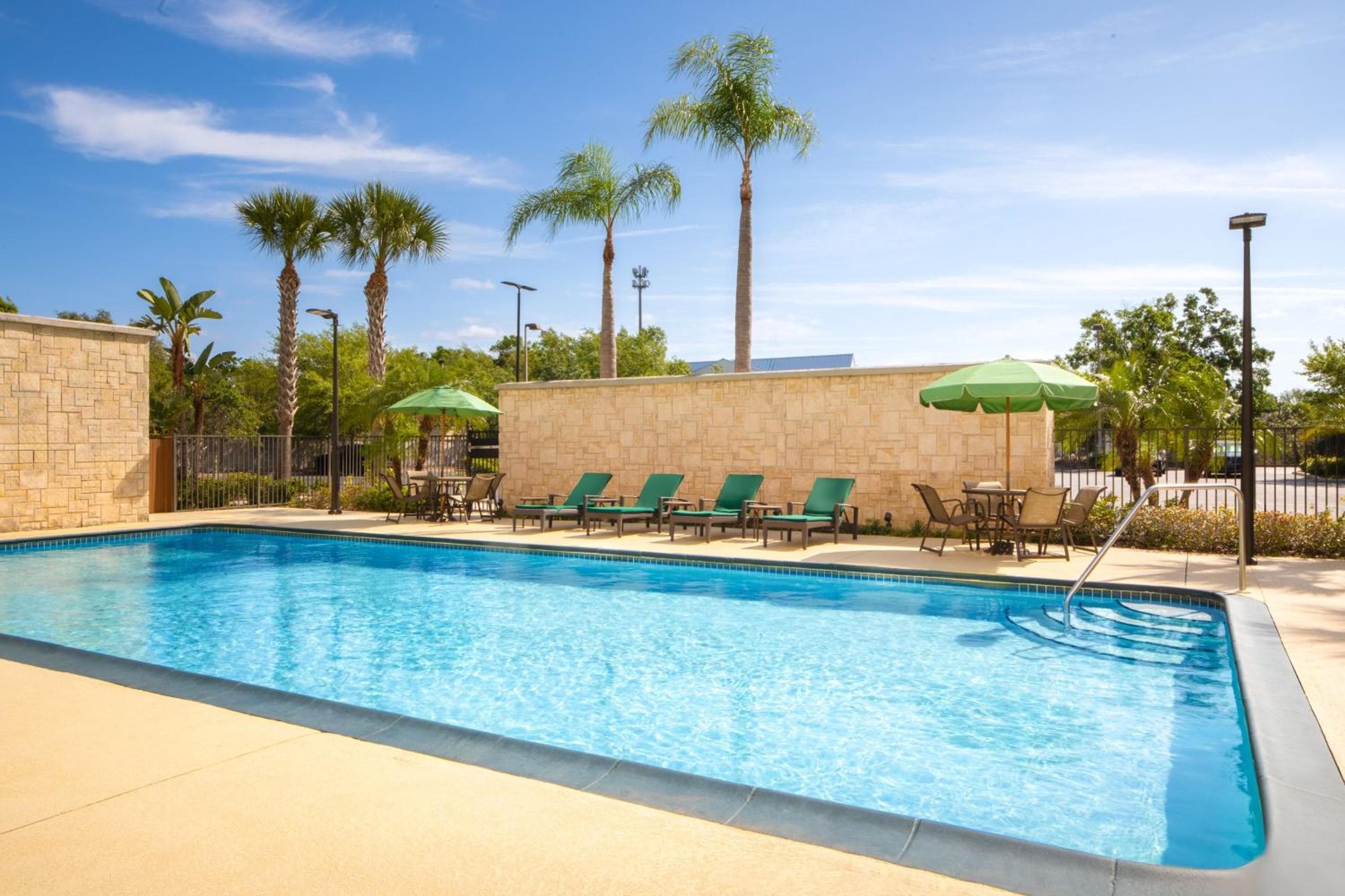 Fairfield Inn & Suites by Marriott Orlando Kissimmee/Celebrazione — 10