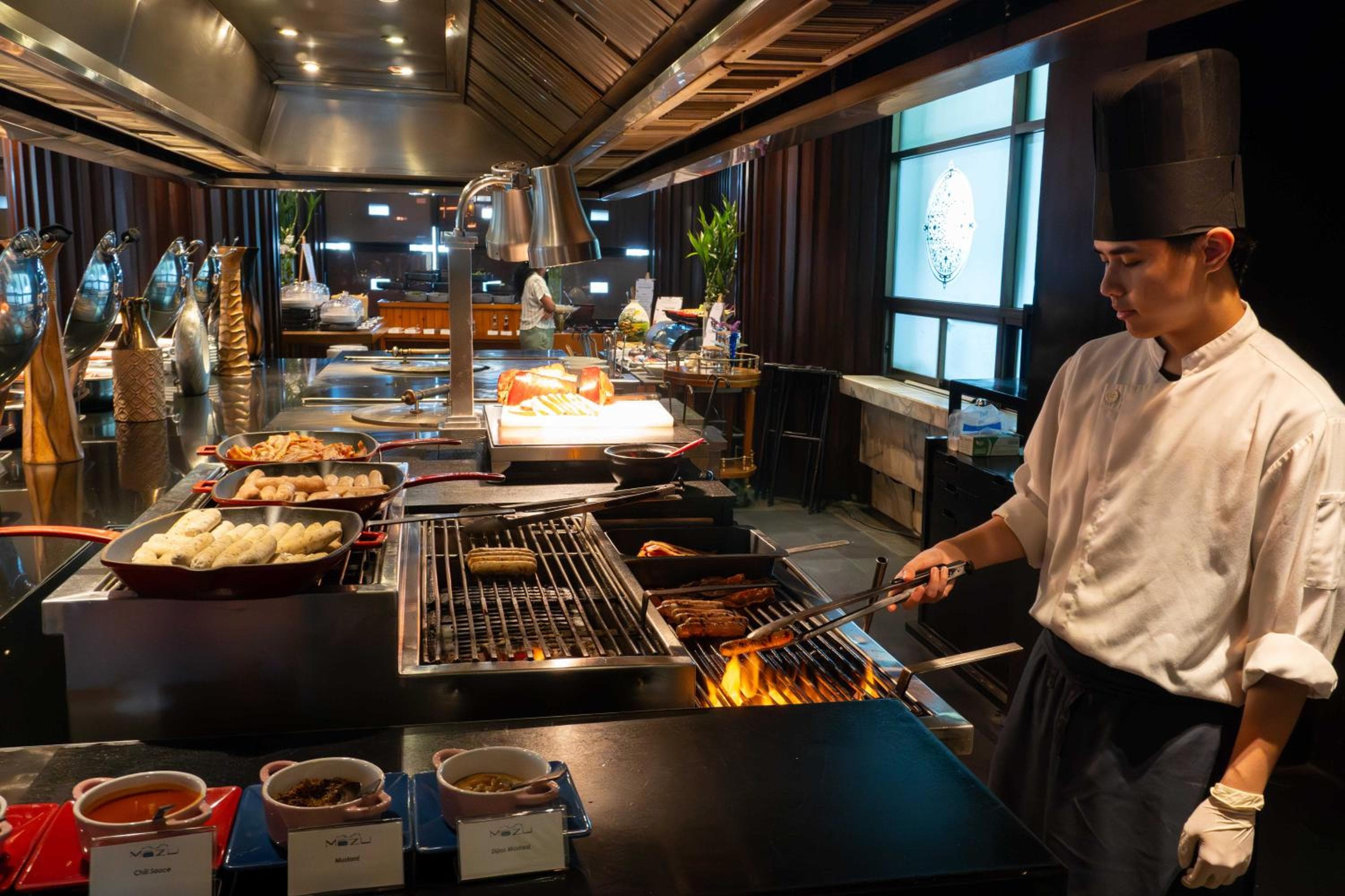 lebua at State Tower hotel, State Tower 1055 Silom Road, Bangrak, Bangkok, Thailand — photo 15