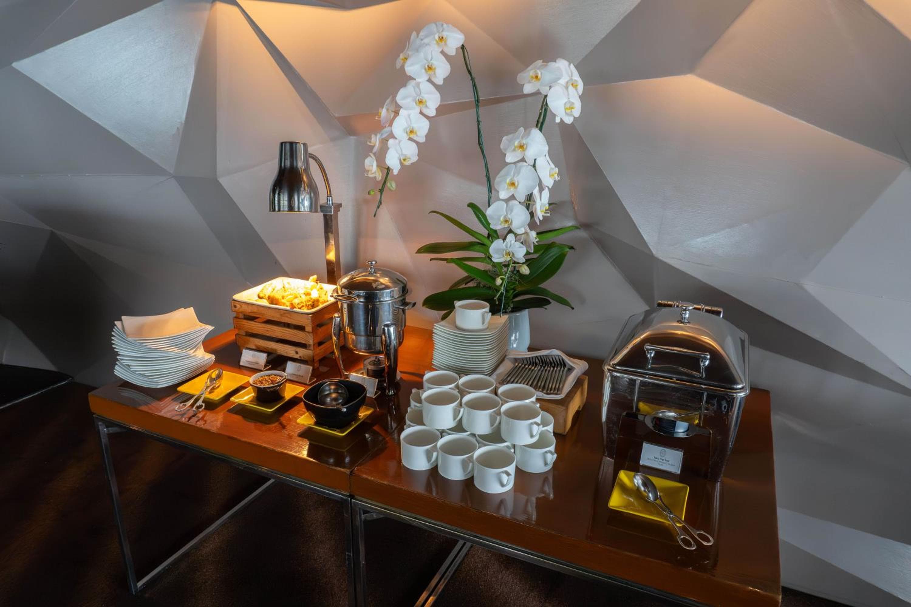 lebua at State Tower hotel, State Tower 1055 Silom Road, Bangrak, Bangkok, Thailand — photo 176