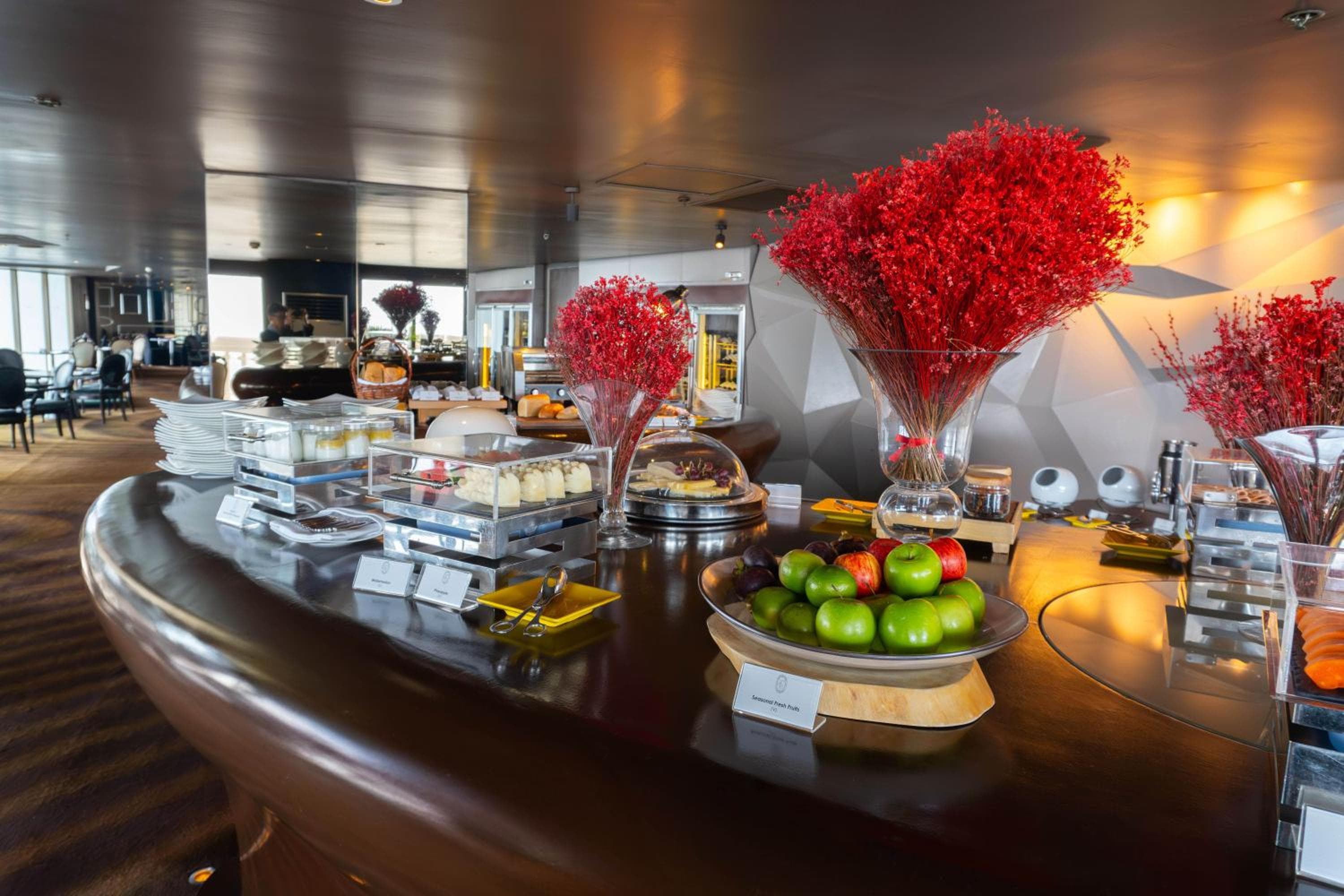 lebua at State Tower hotel, State Tower 1055 Silom Road, Bangrak, Bangkok, Thailand — photo 171